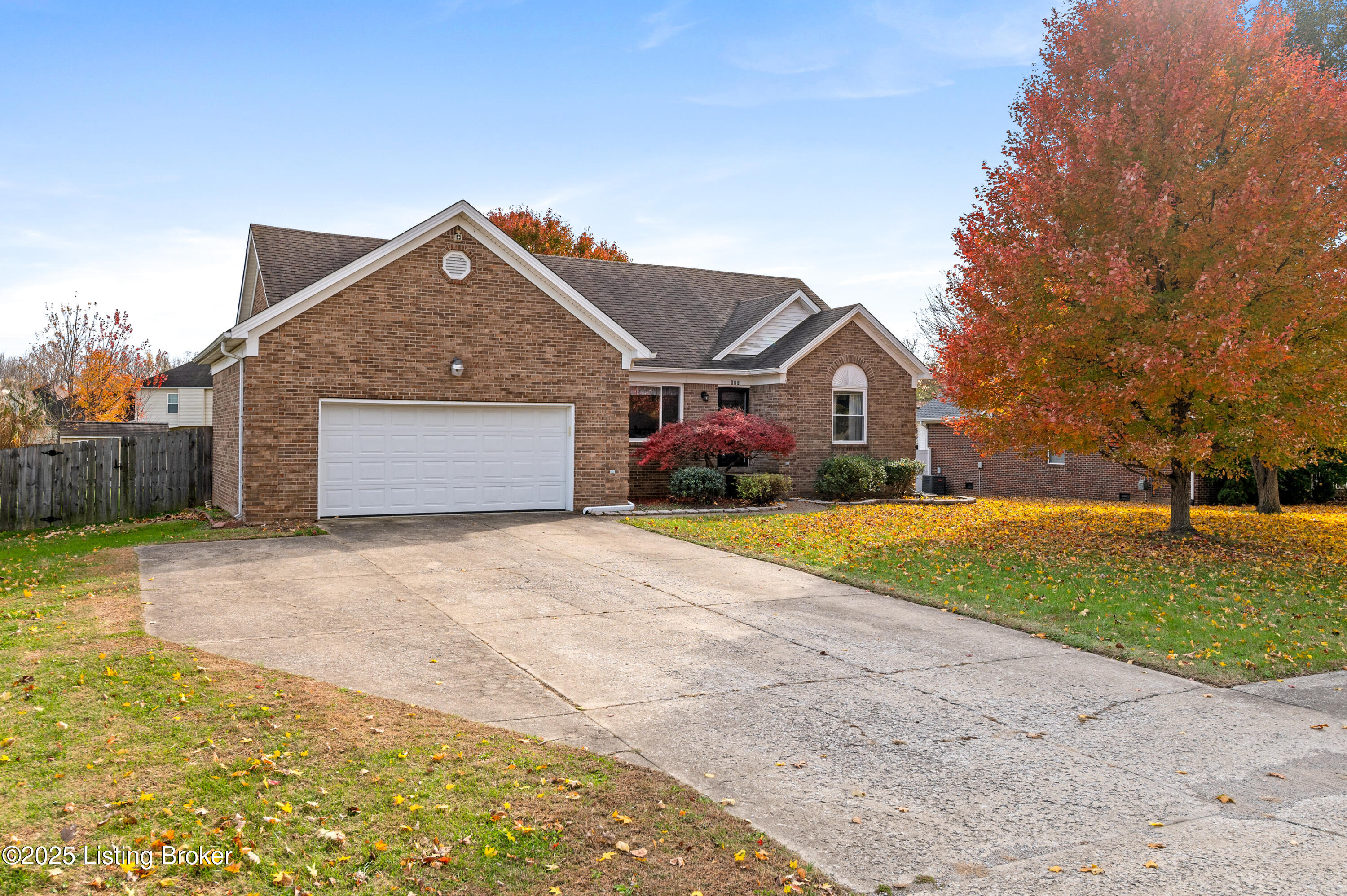 127 Shady Brook Ln