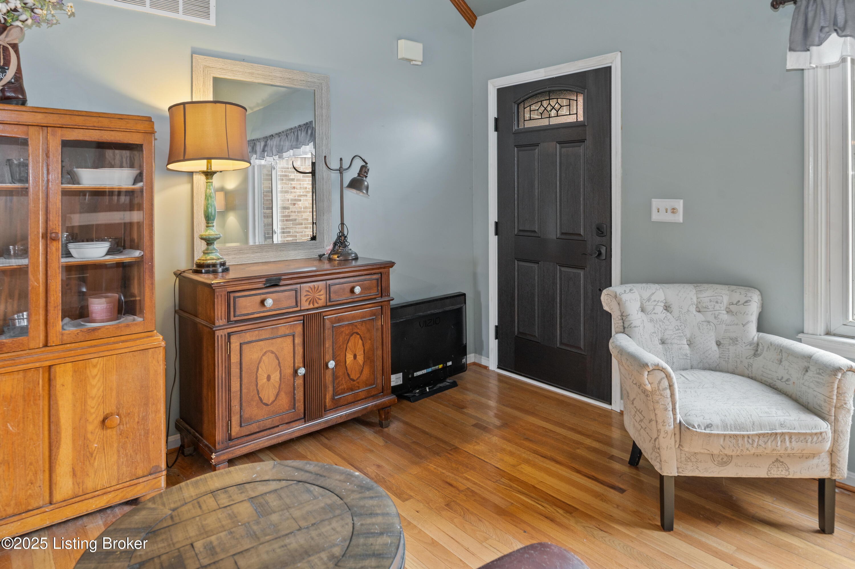 127 Shady Brook Ln