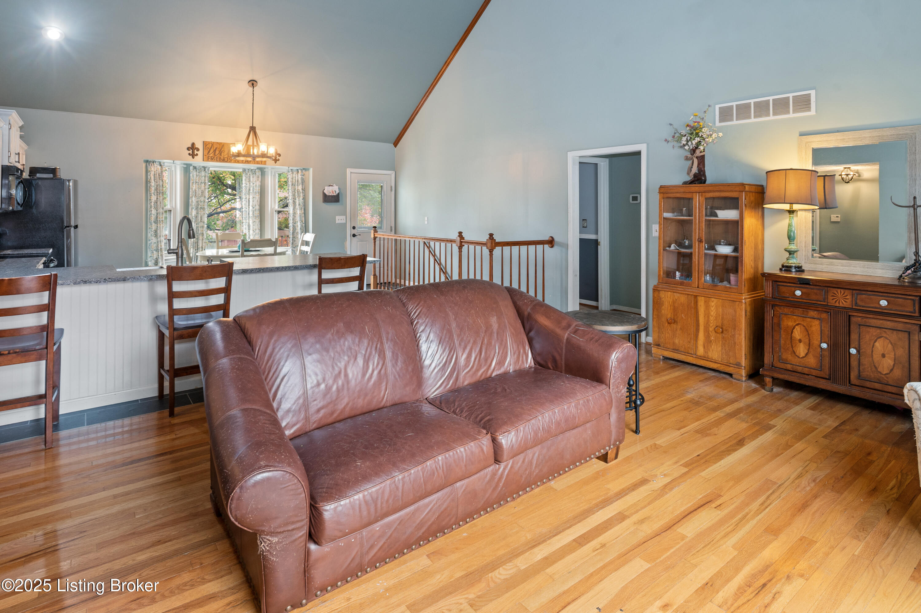 127 Shady Brook Ln