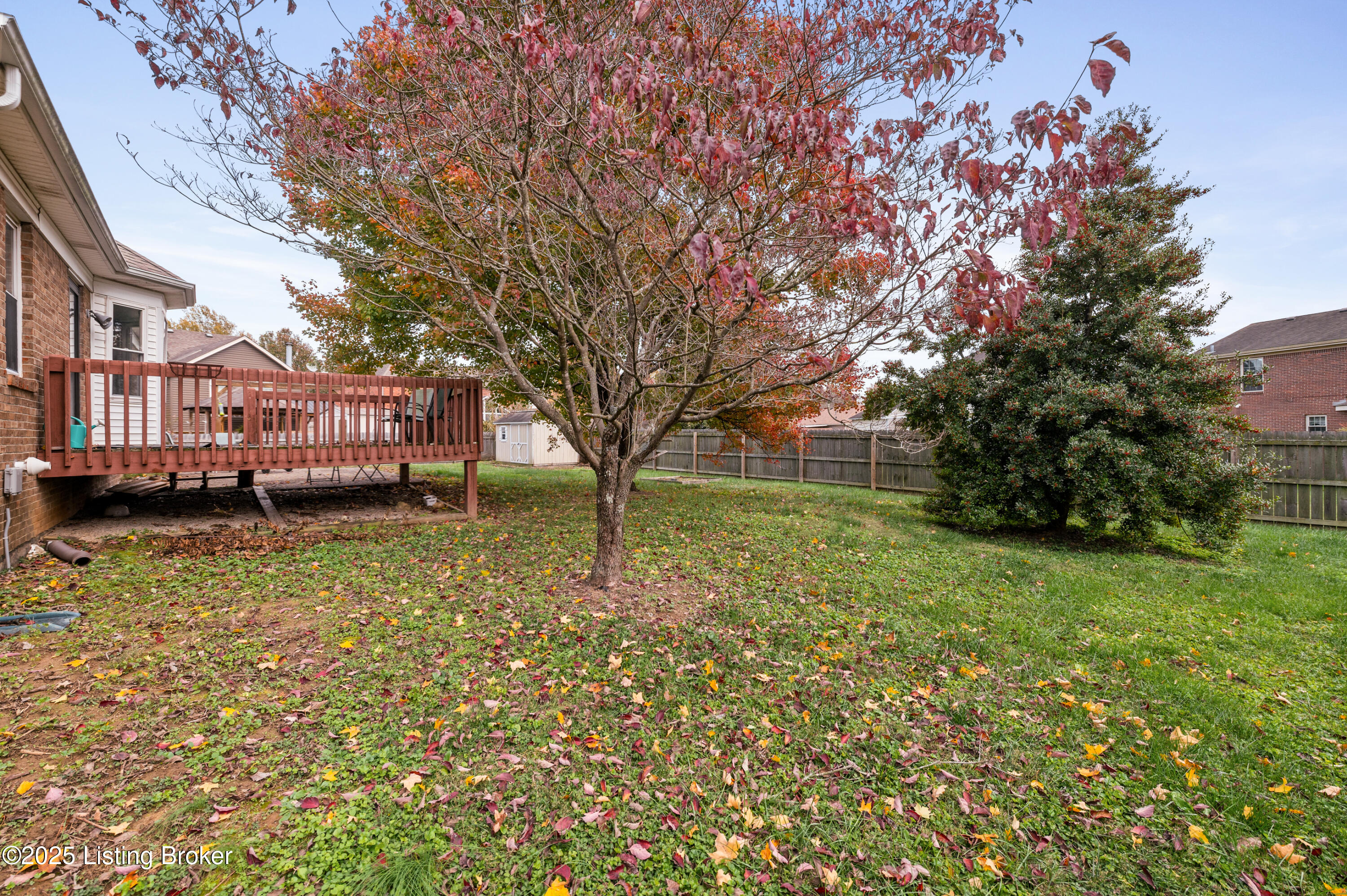127 Shady Brook Ln