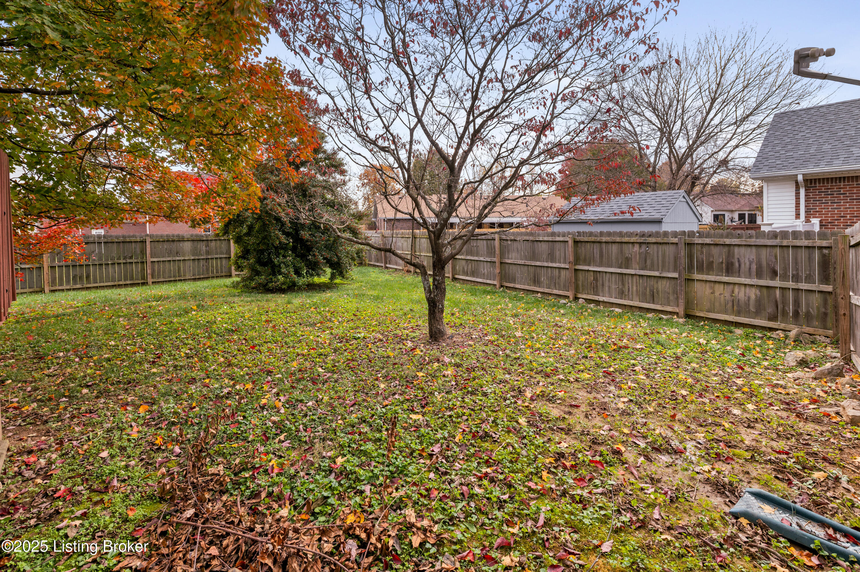 127 Shady Brook Ln