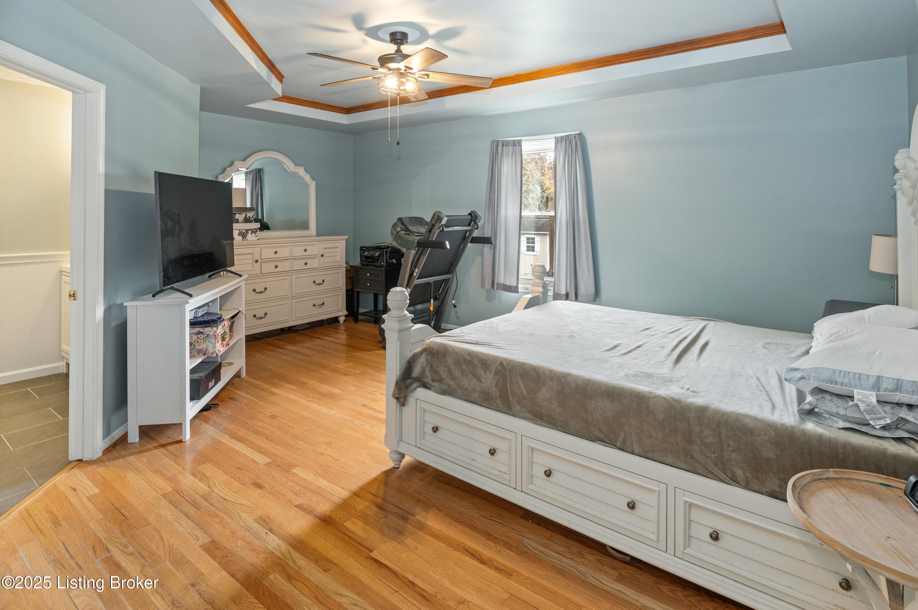 127 Shady Brook Ln