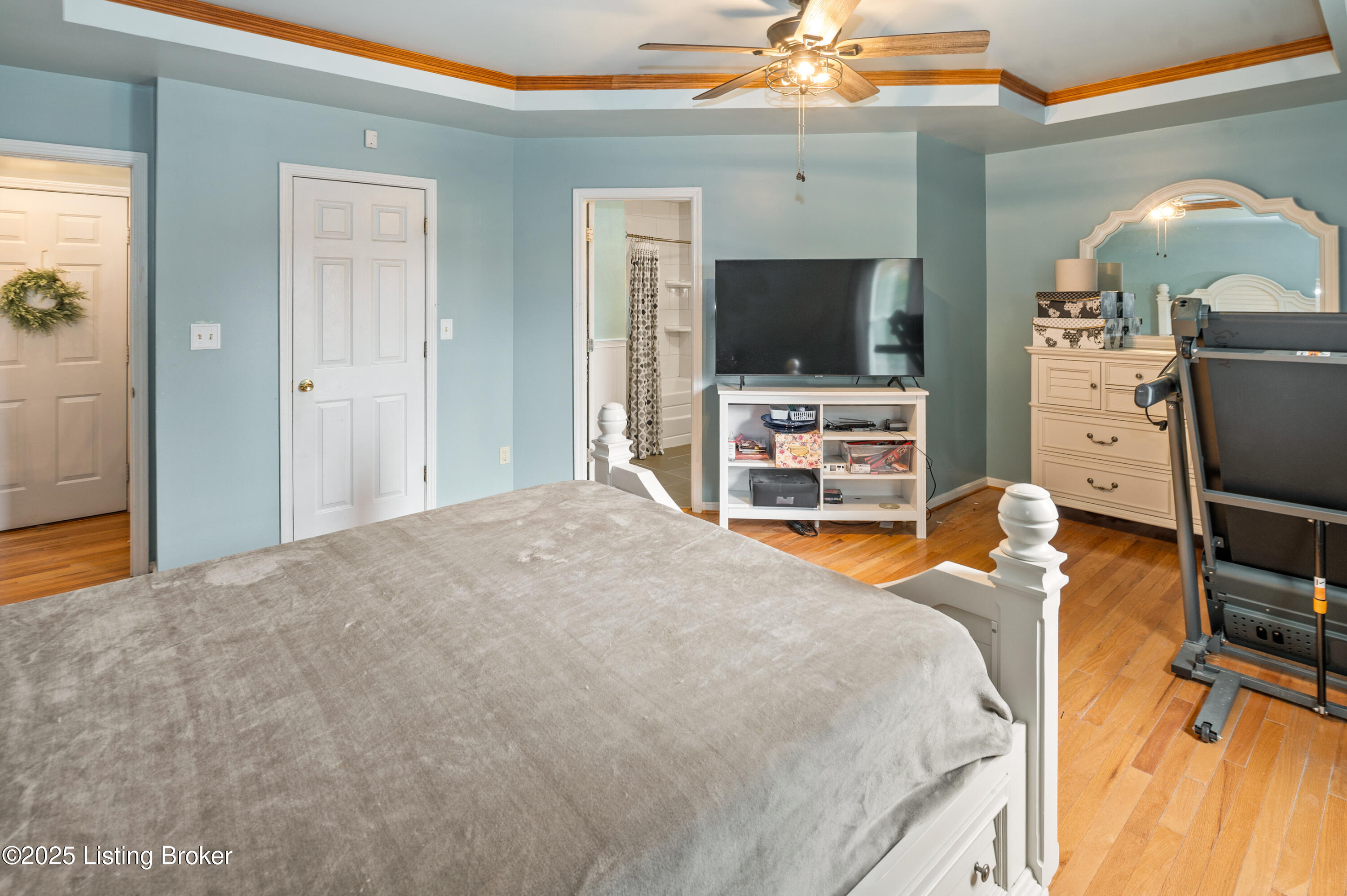 127 Shady Brook Ln