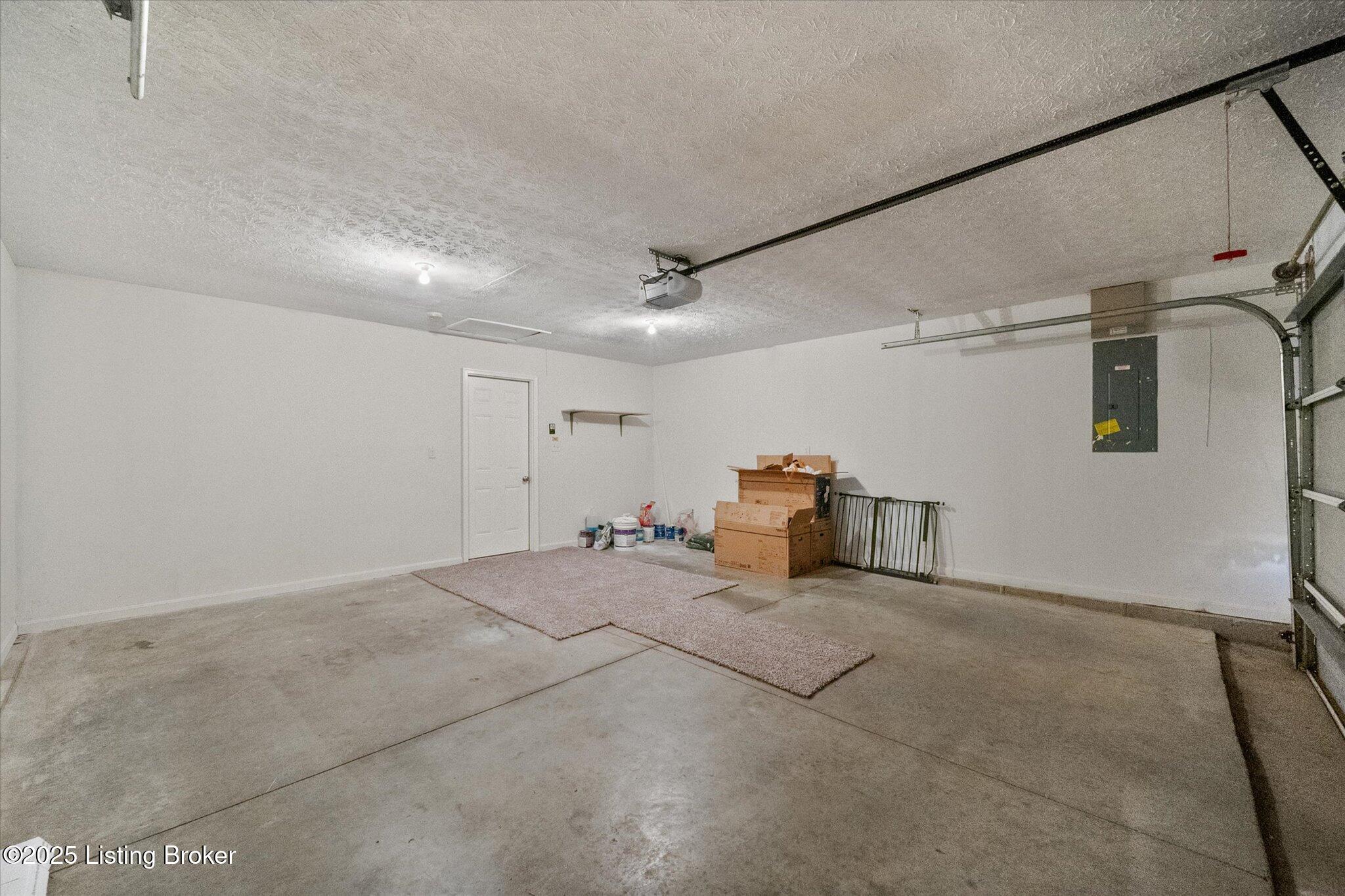 6910 Caitlynn Way