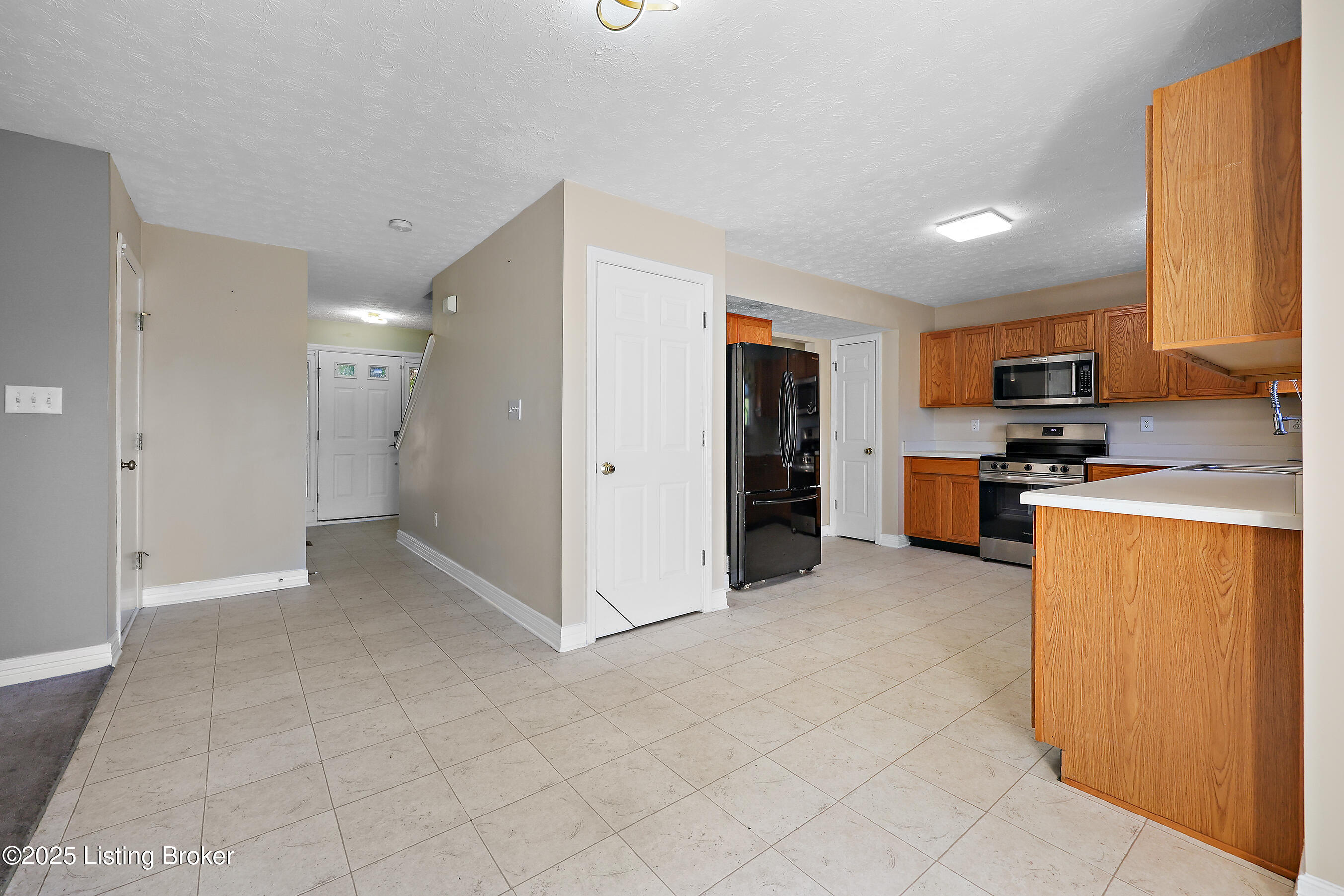 4428 Fallen Apple Ln