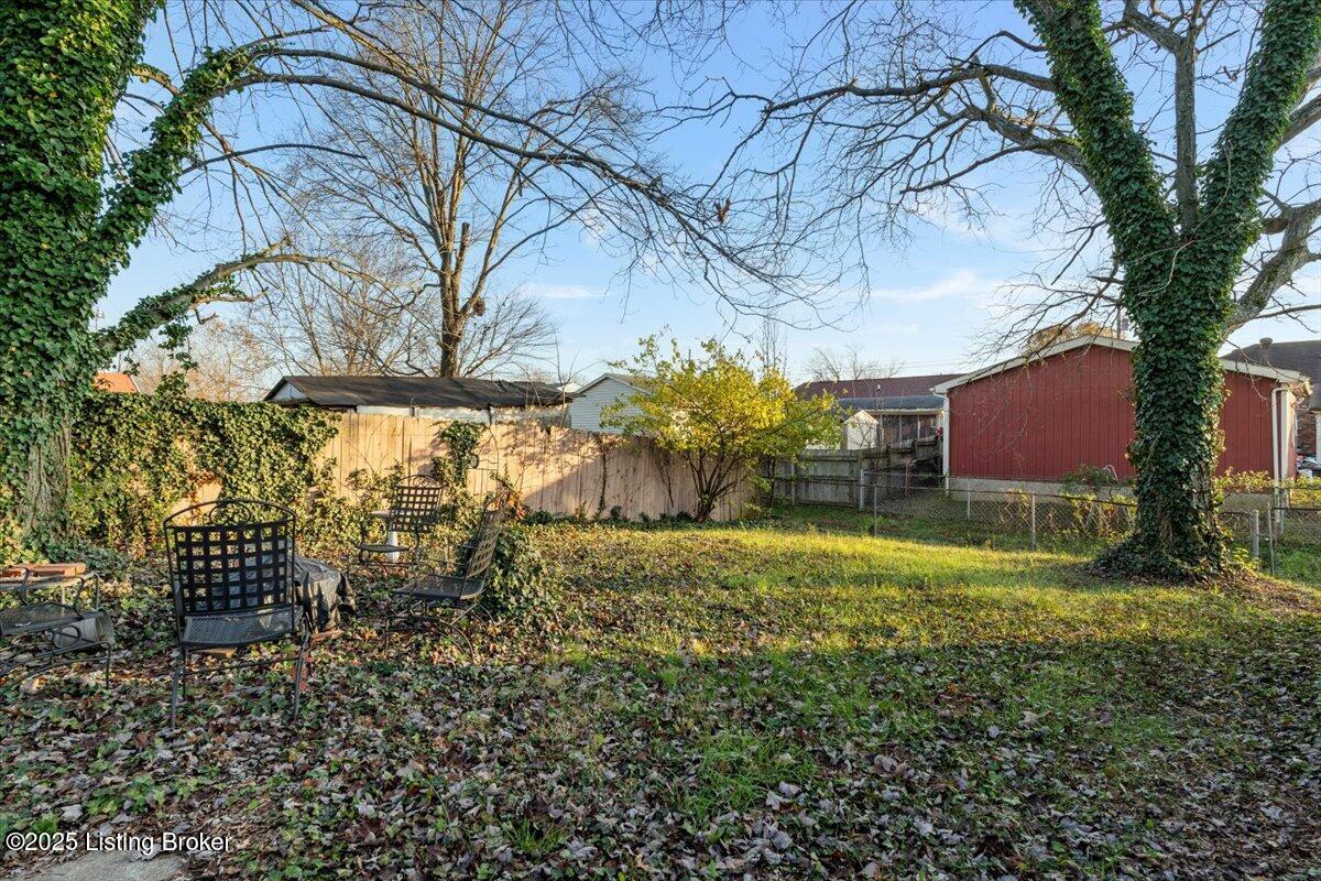 3702 Hillview Blvd