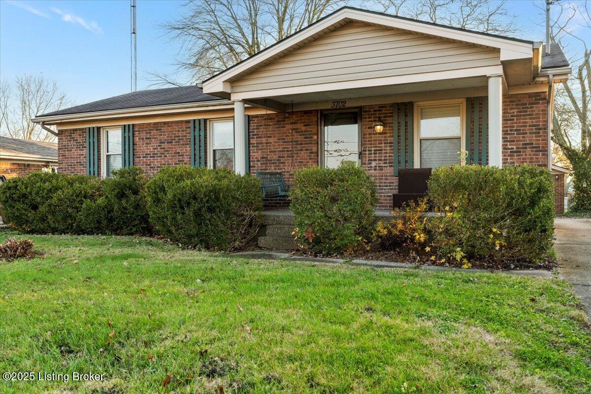 3702 Hillview Blvd