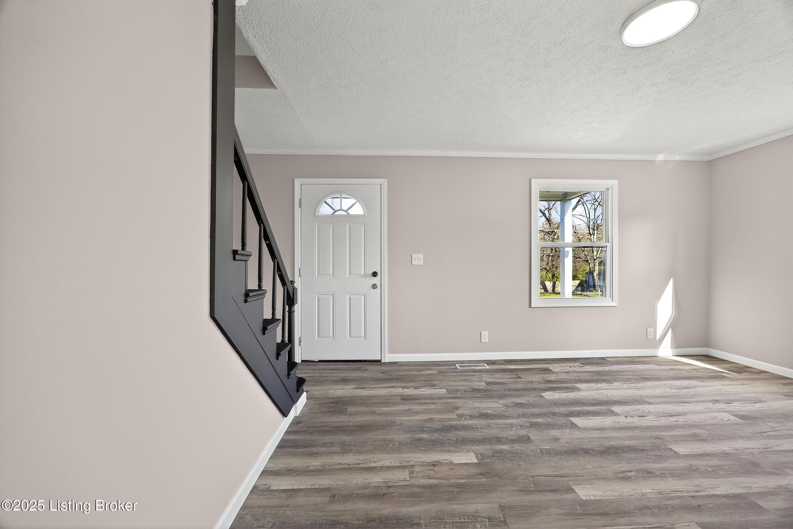 11010 National Turnpike