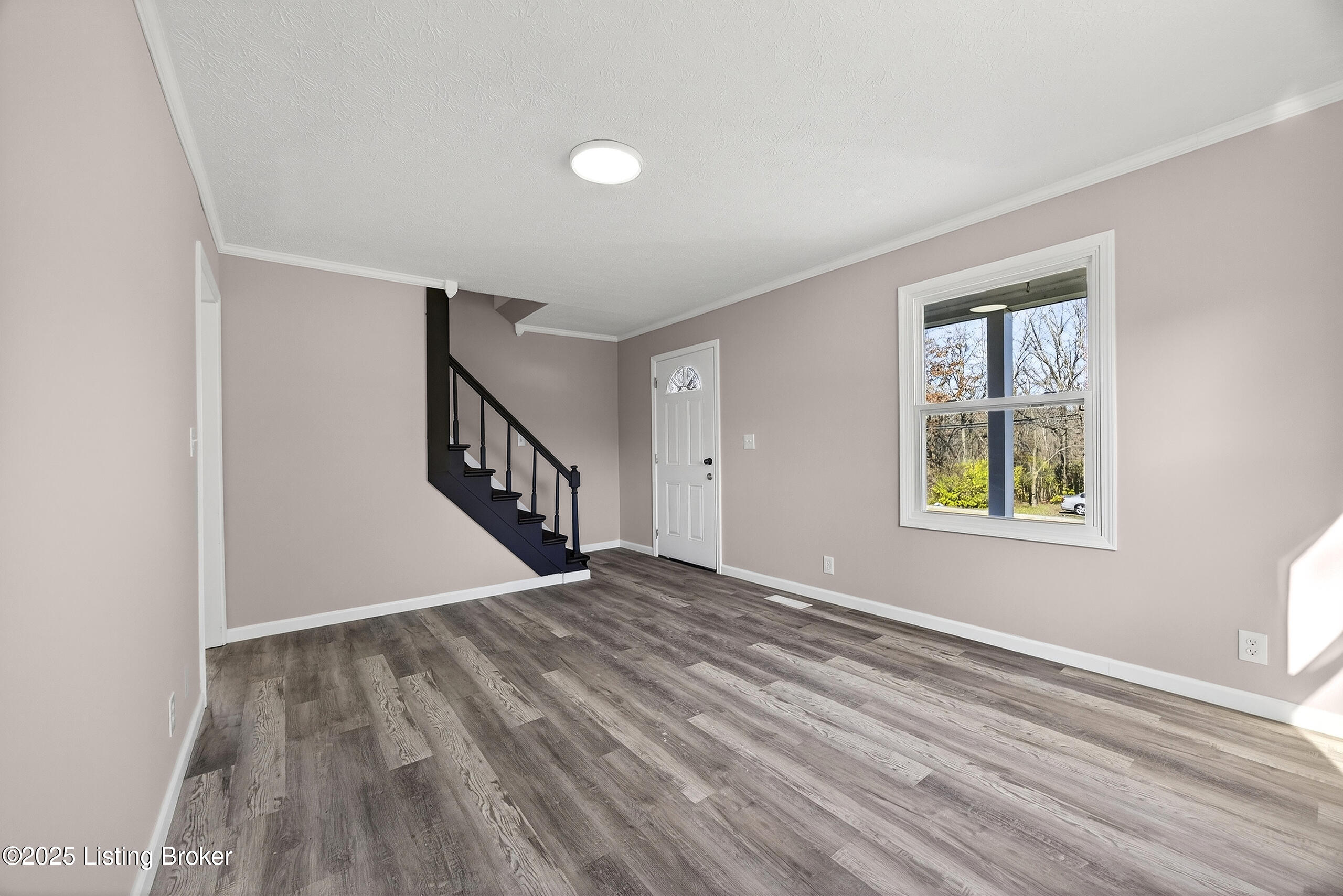 11010 National Turnpike