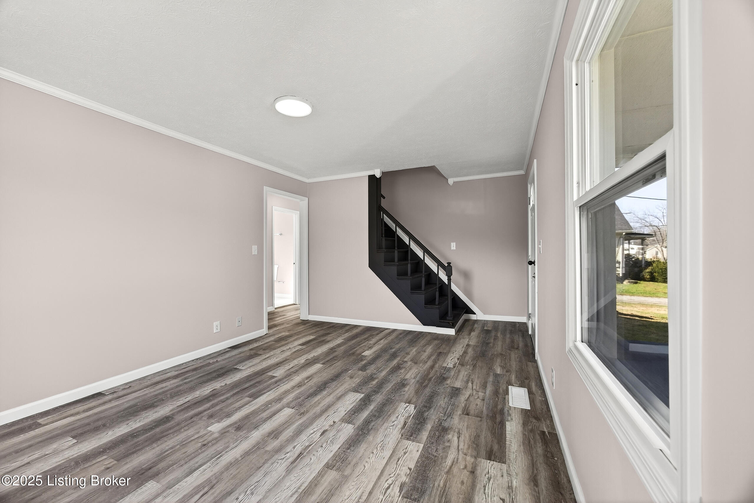 11010 National Turnpike