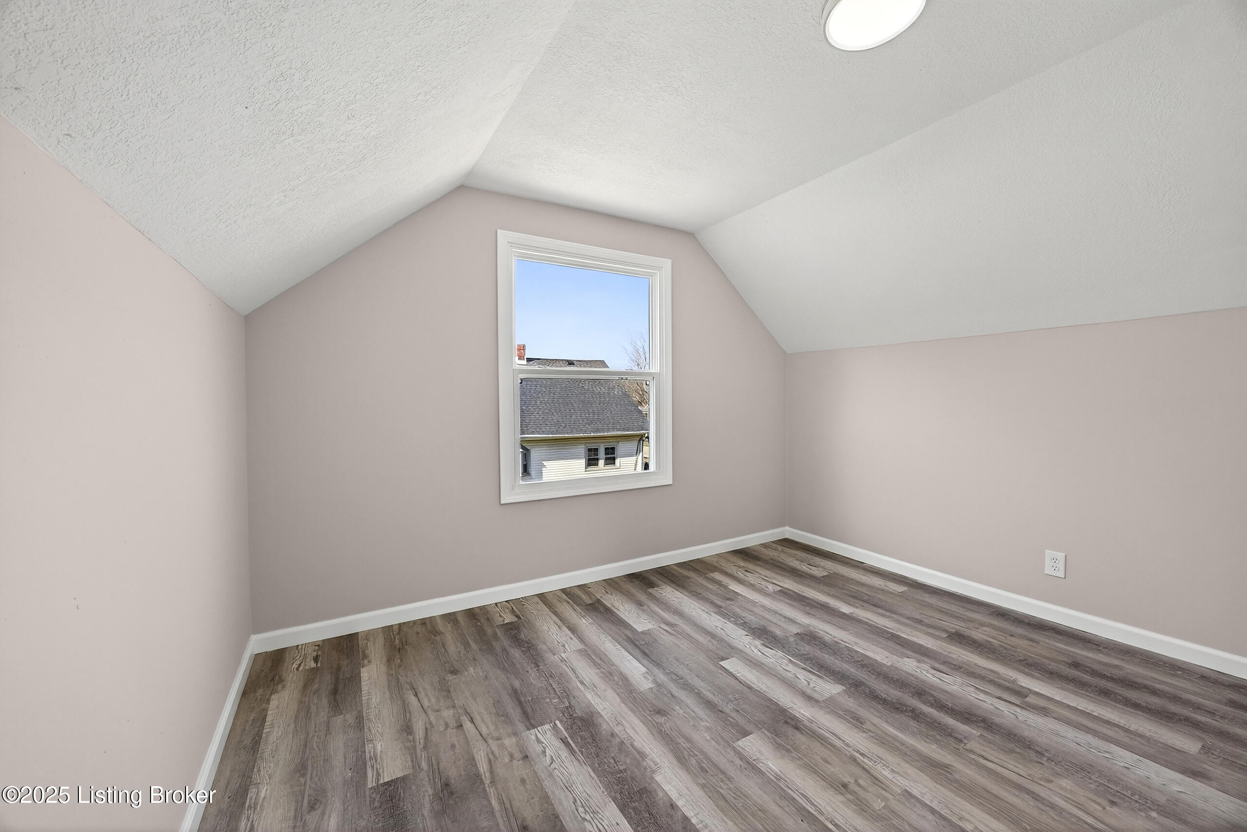 11010 National Turnpike