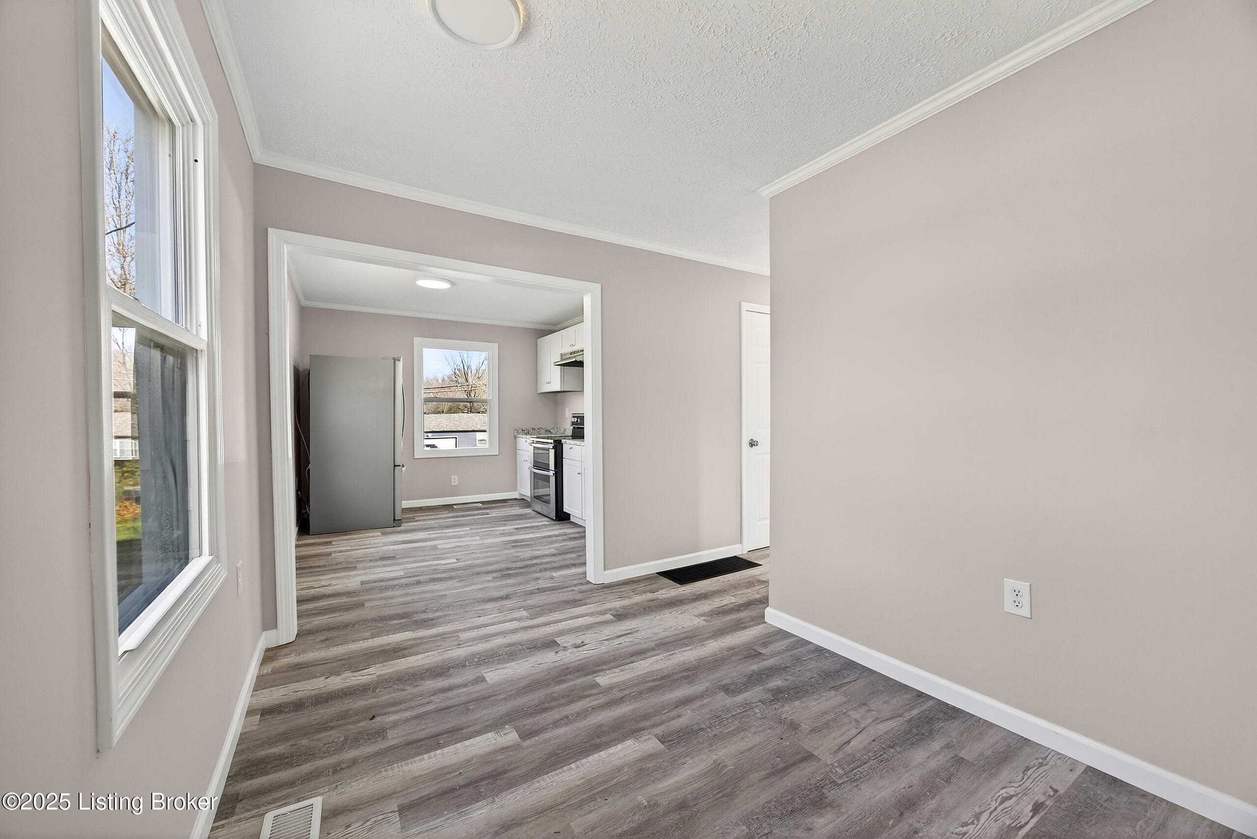 11010 National Turnpike