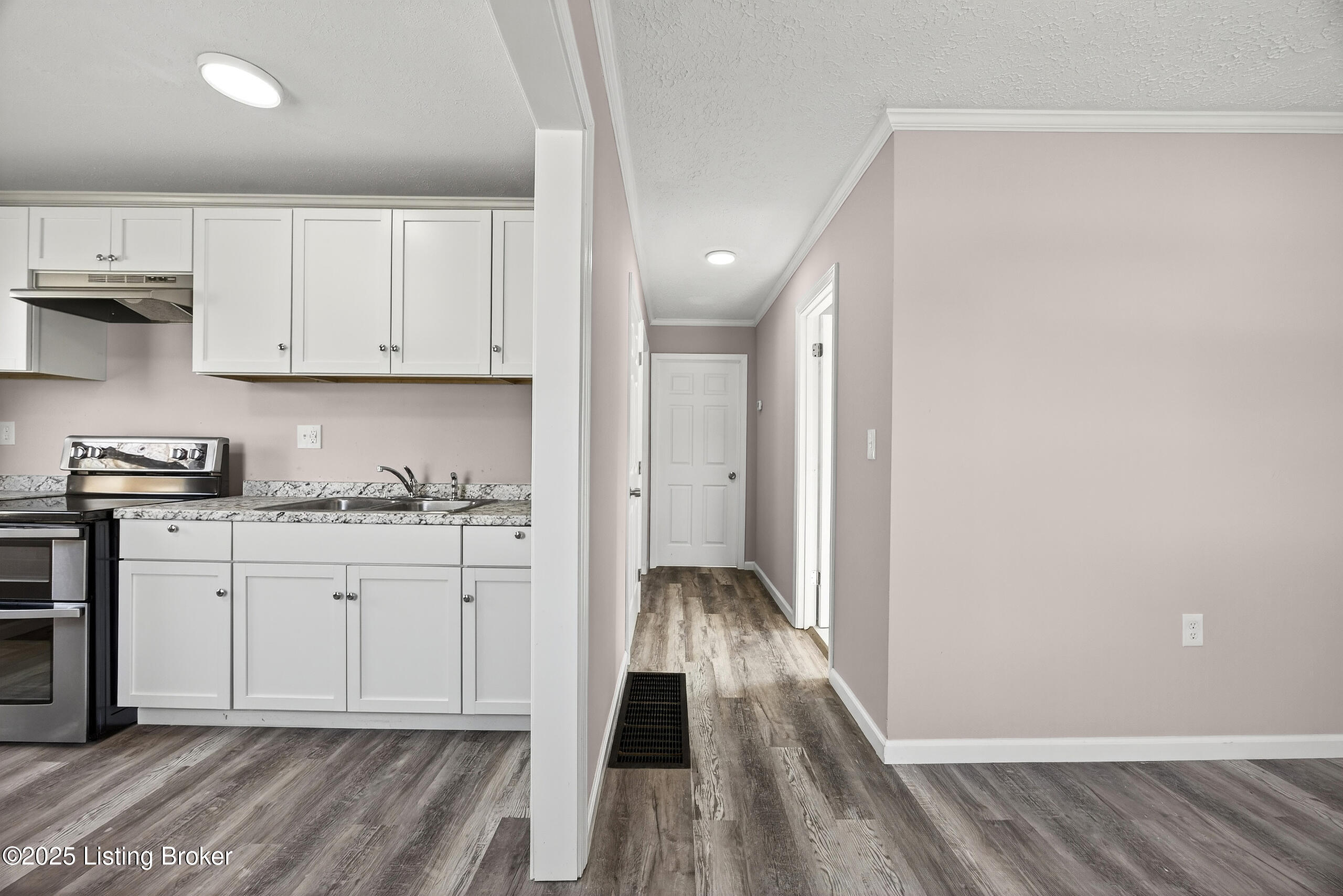 11010 National Turnpike