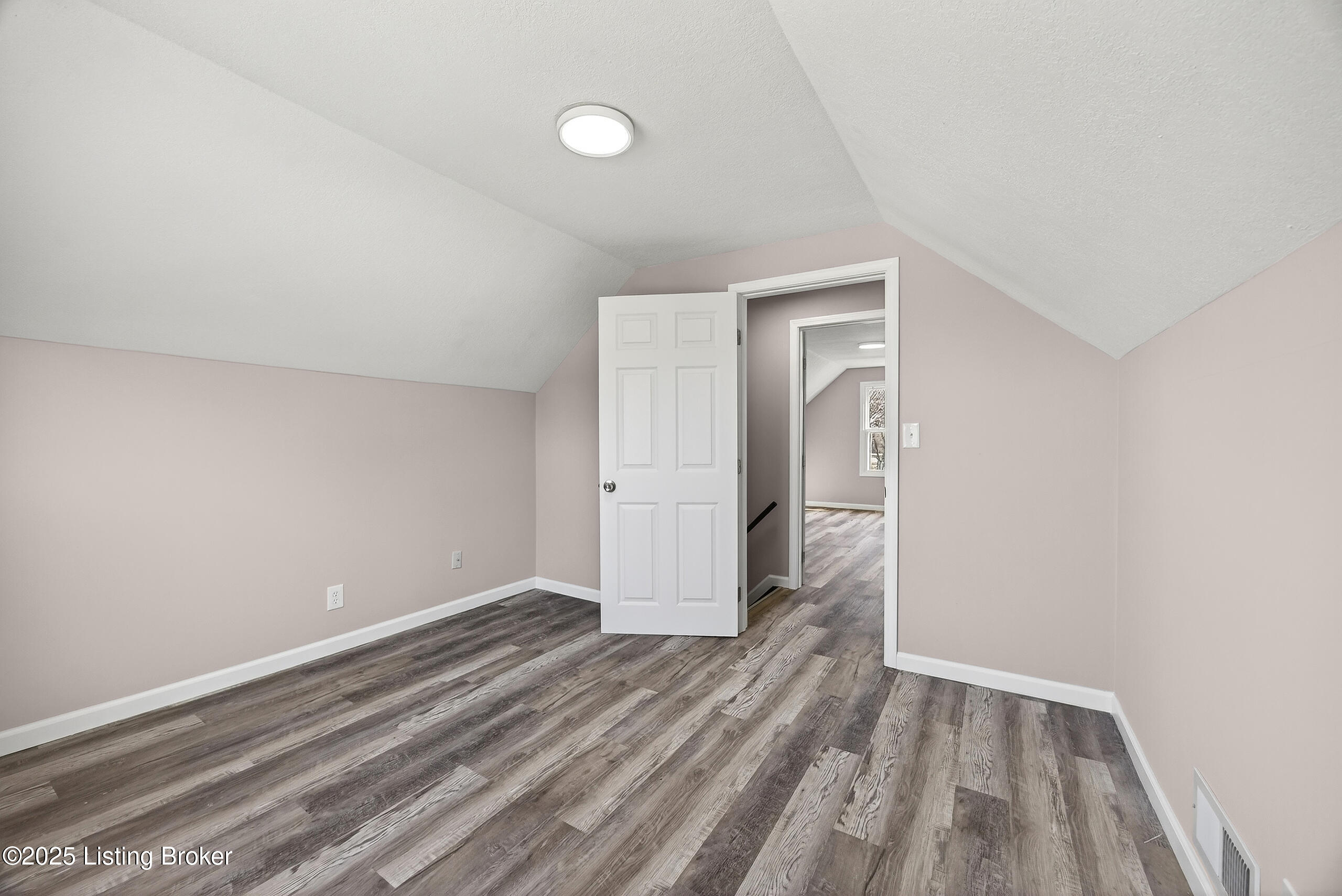 11010 National Turnpike