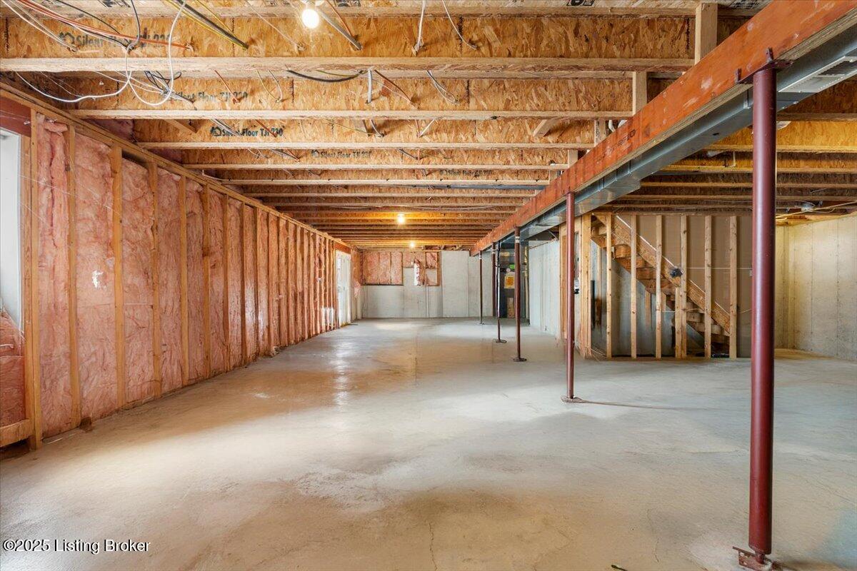 11429 Top Walnut Loop