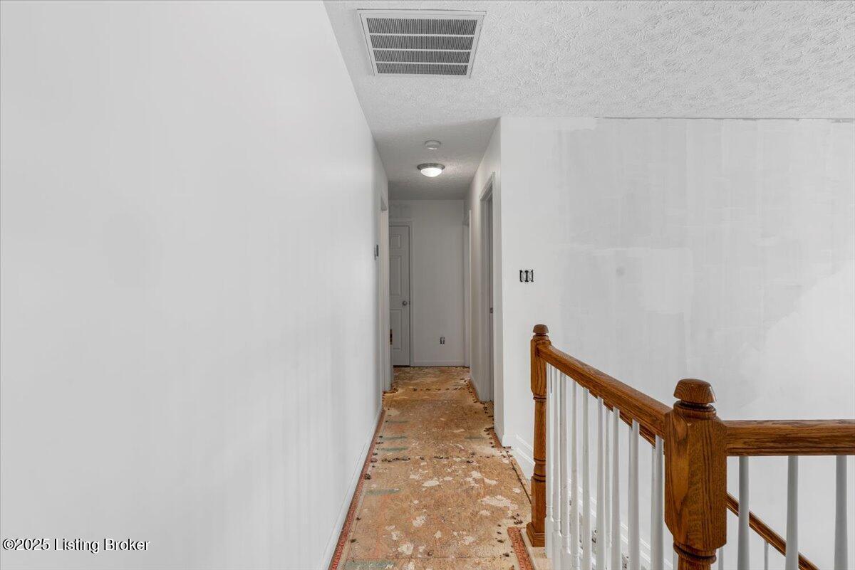 11429 Top Walnut Loop