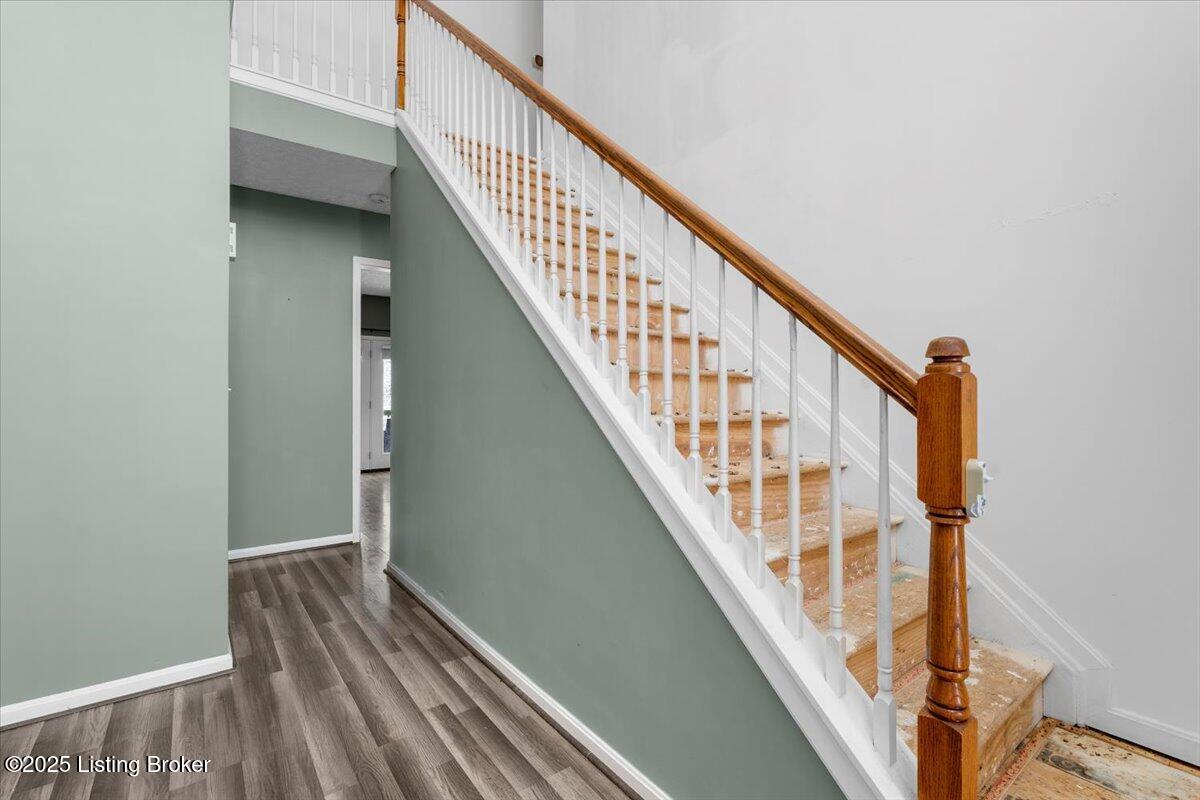 11429 Top Walnut Loop