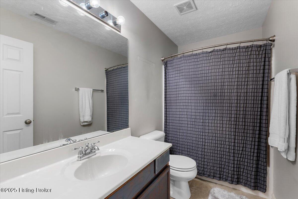 11429 Top Walnut Loop