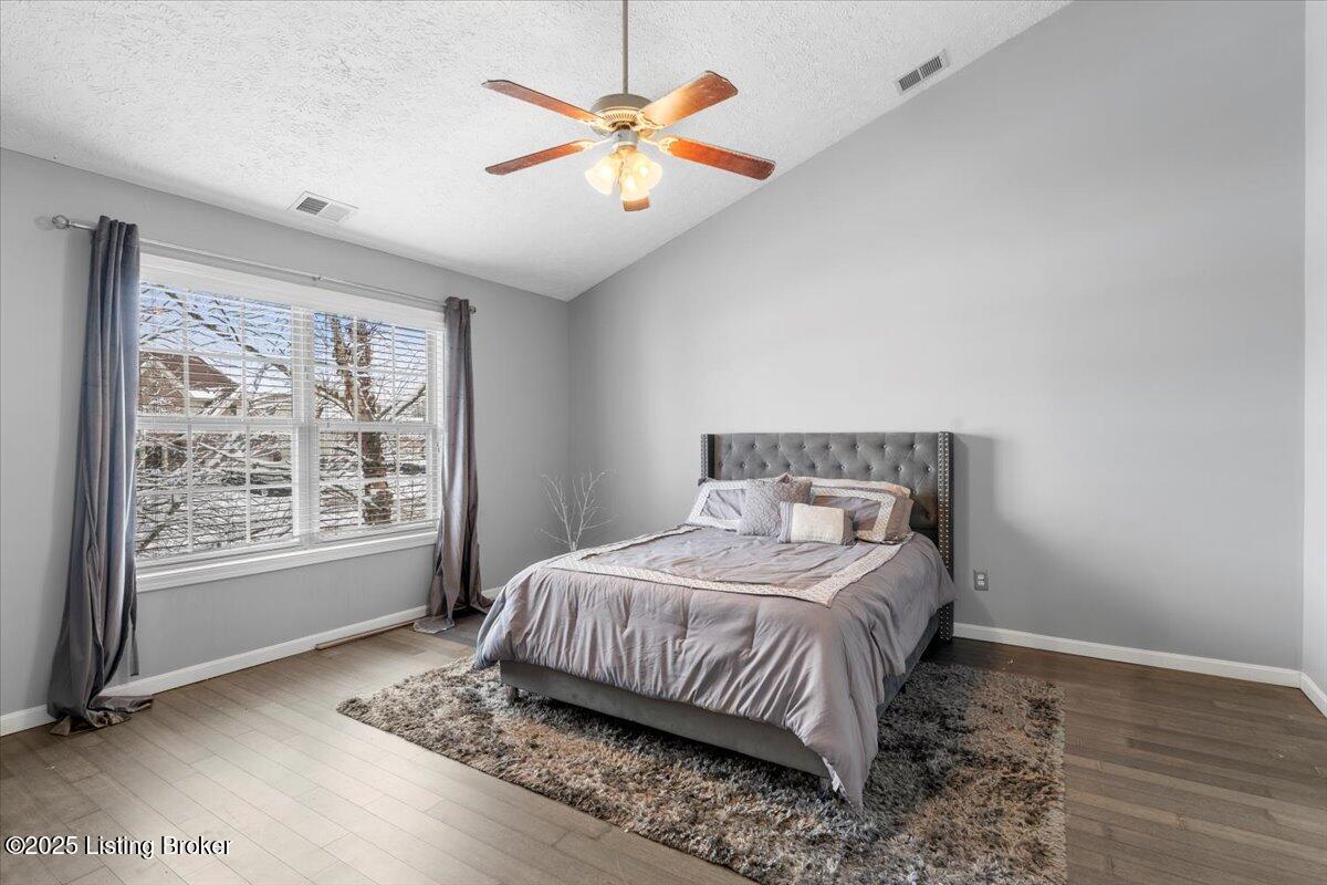 11429 Top Walnut Loop