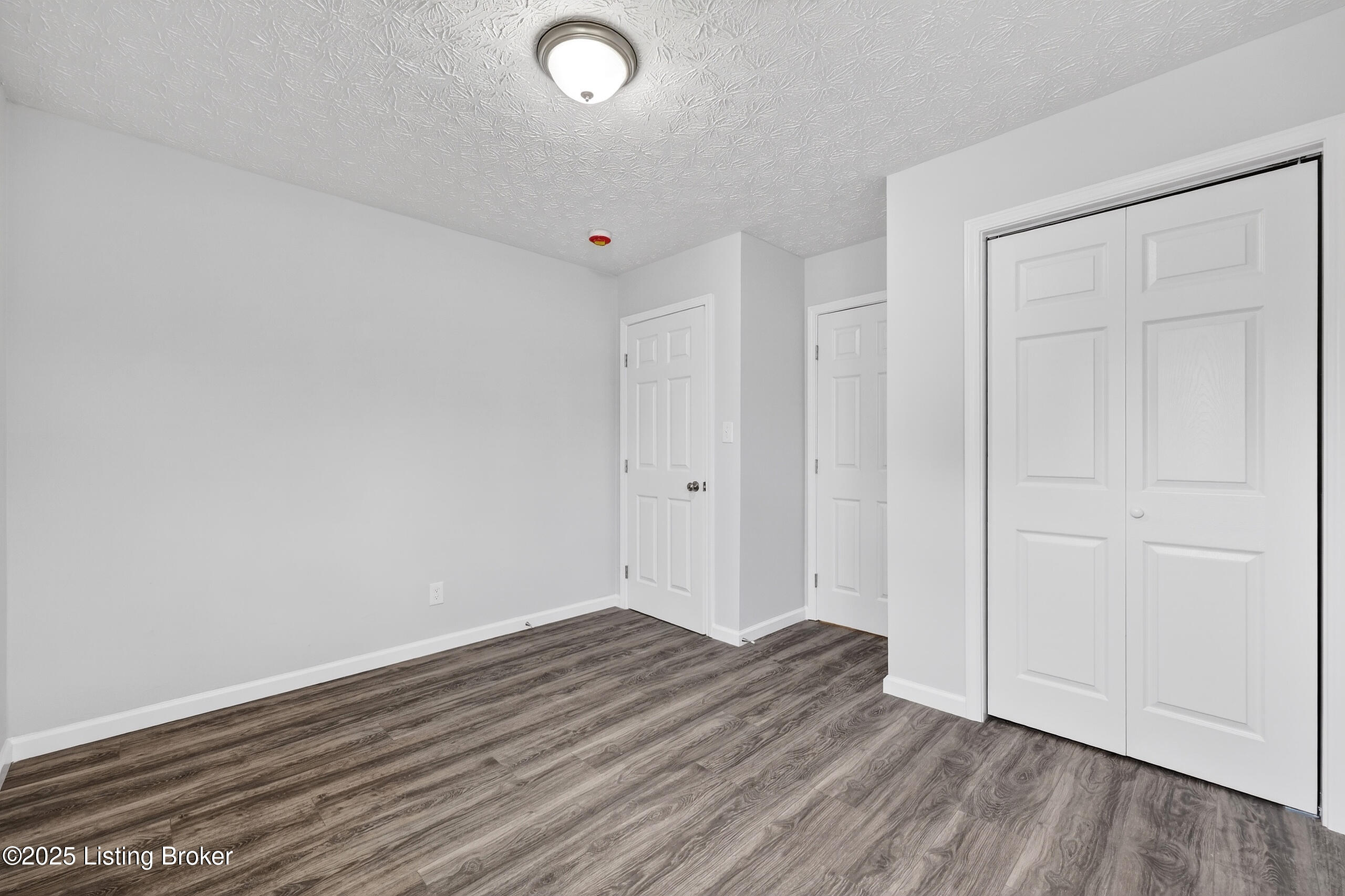 1910 Dixie Garden Dr