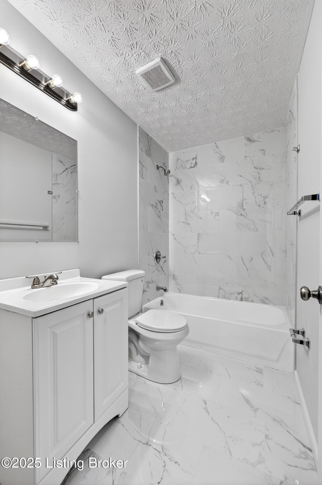 1910 Dixie Garden Dr