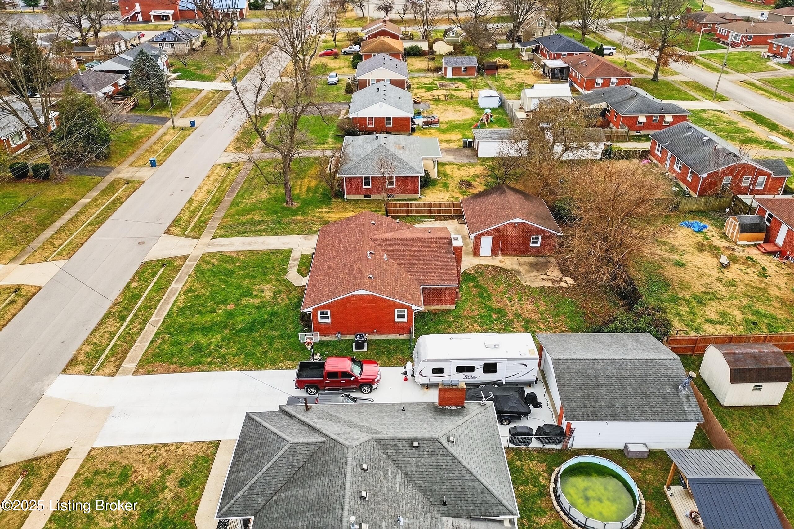 1910 Dixie Garden Dr