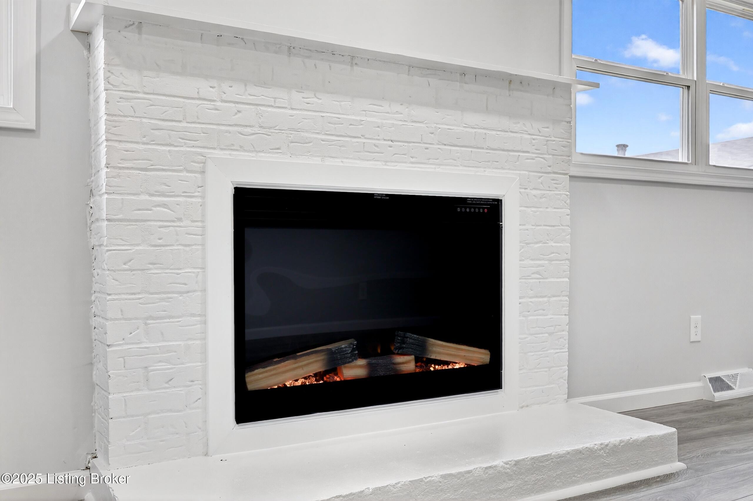 1910 Dixie Garden Dr