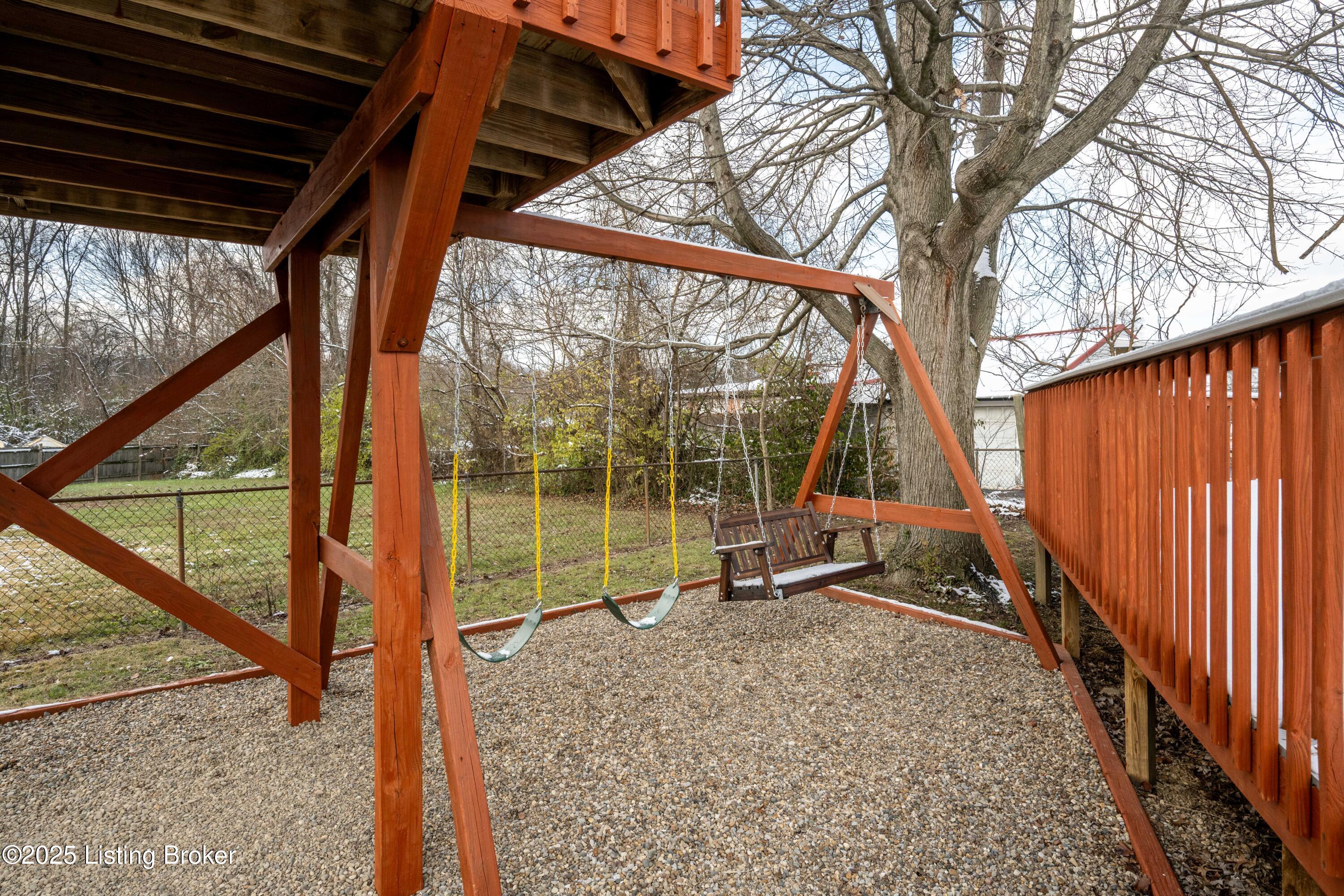 7517 Mallard Dr