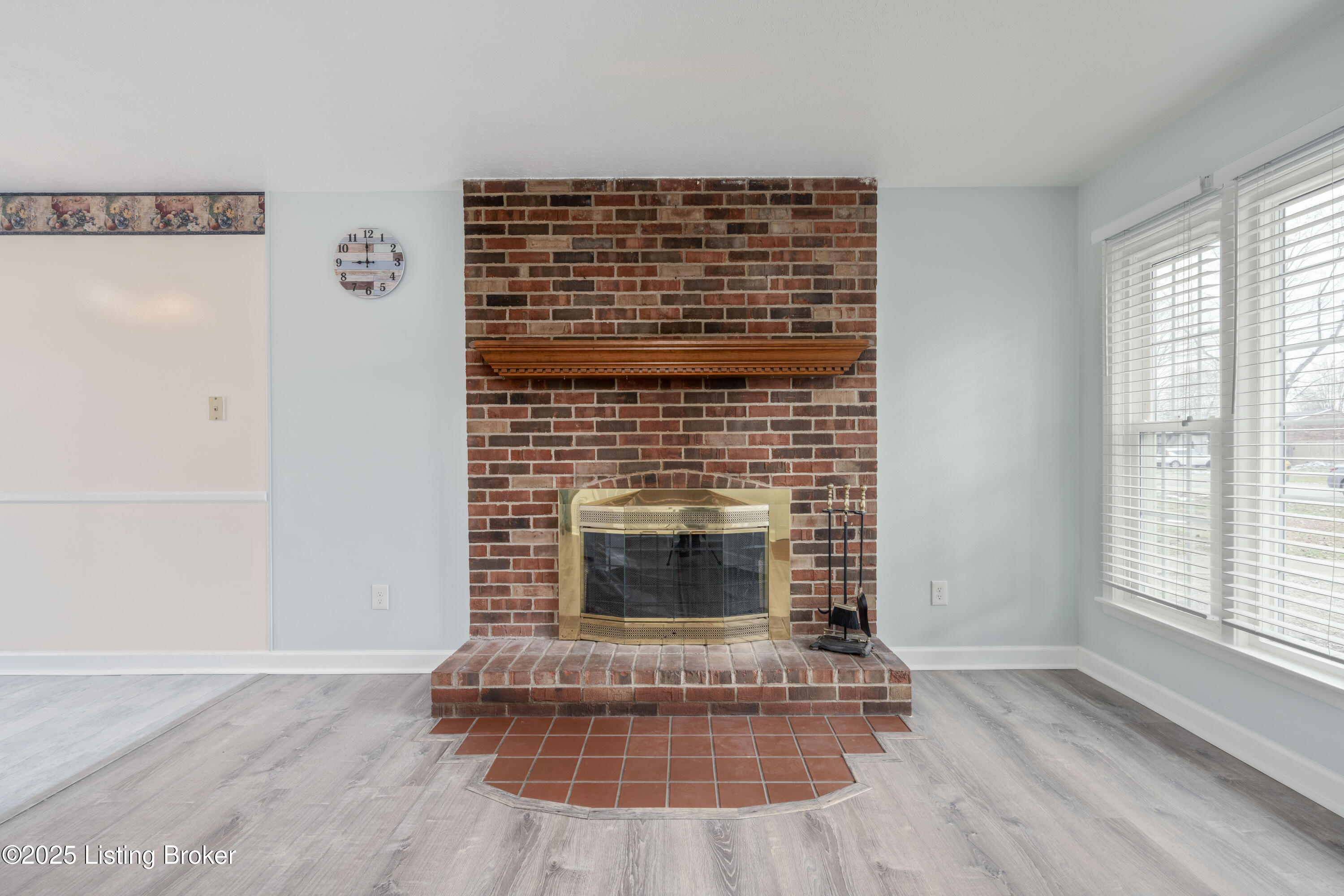 7517 Mallard Dr