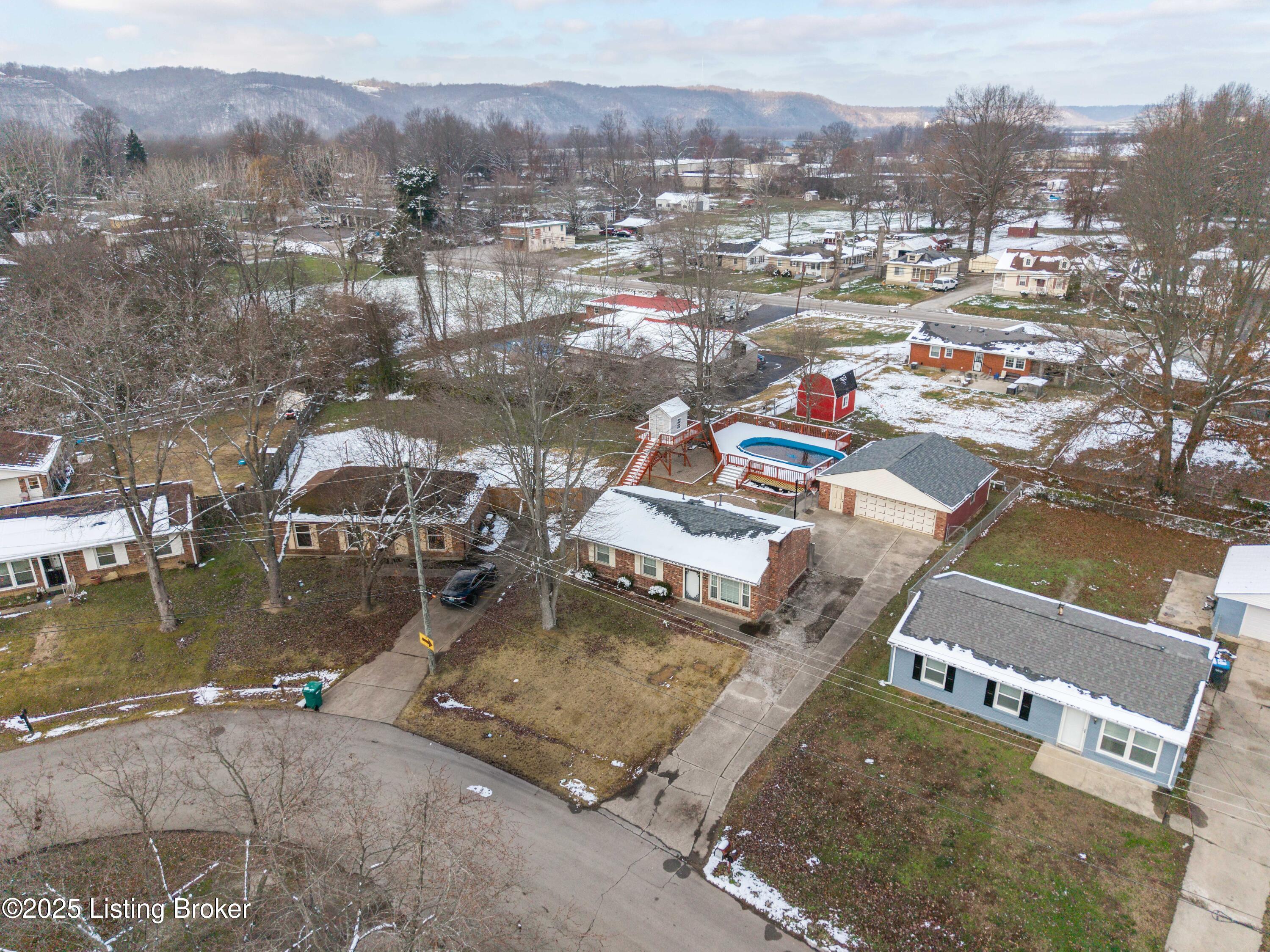 7517 Mallard Dr