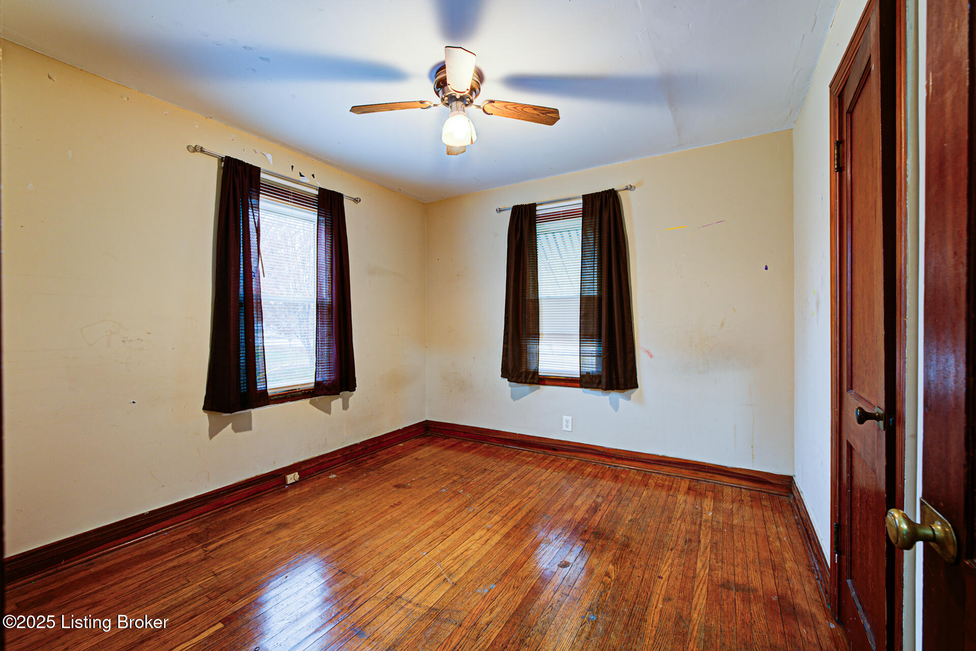 7311 Sky Blue Ave