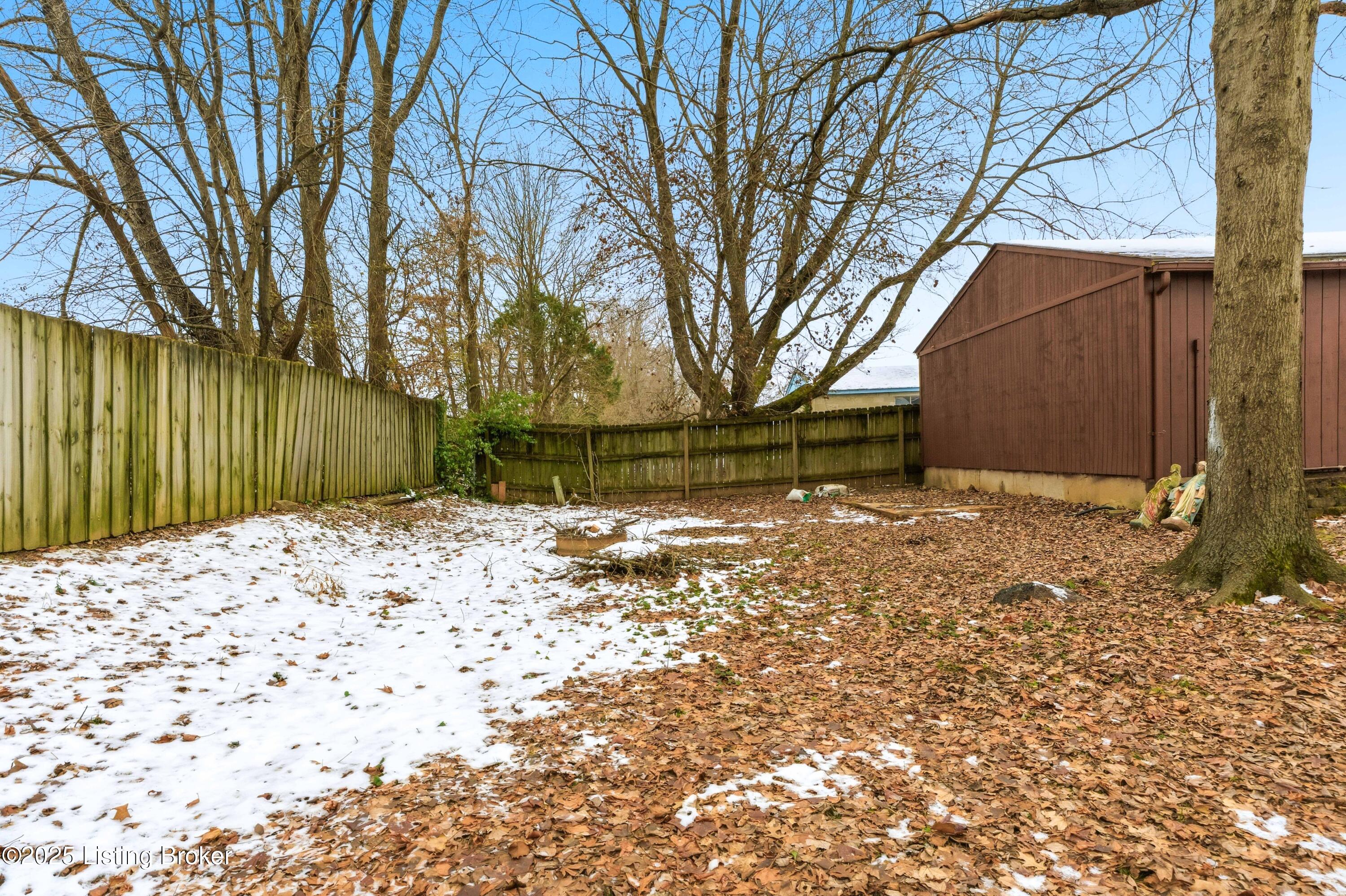 7512 Eider Dr