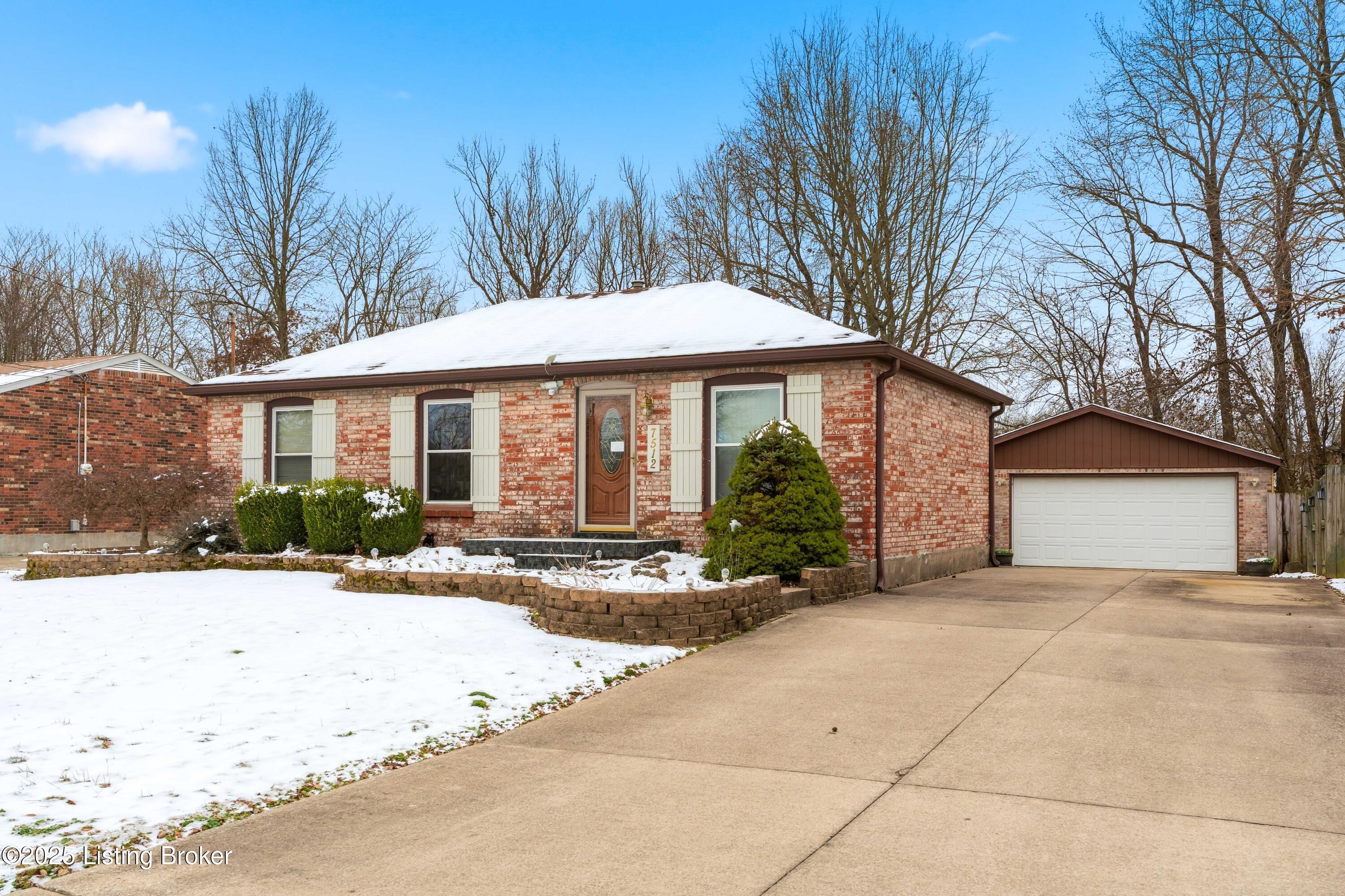 7512 Eider Dr