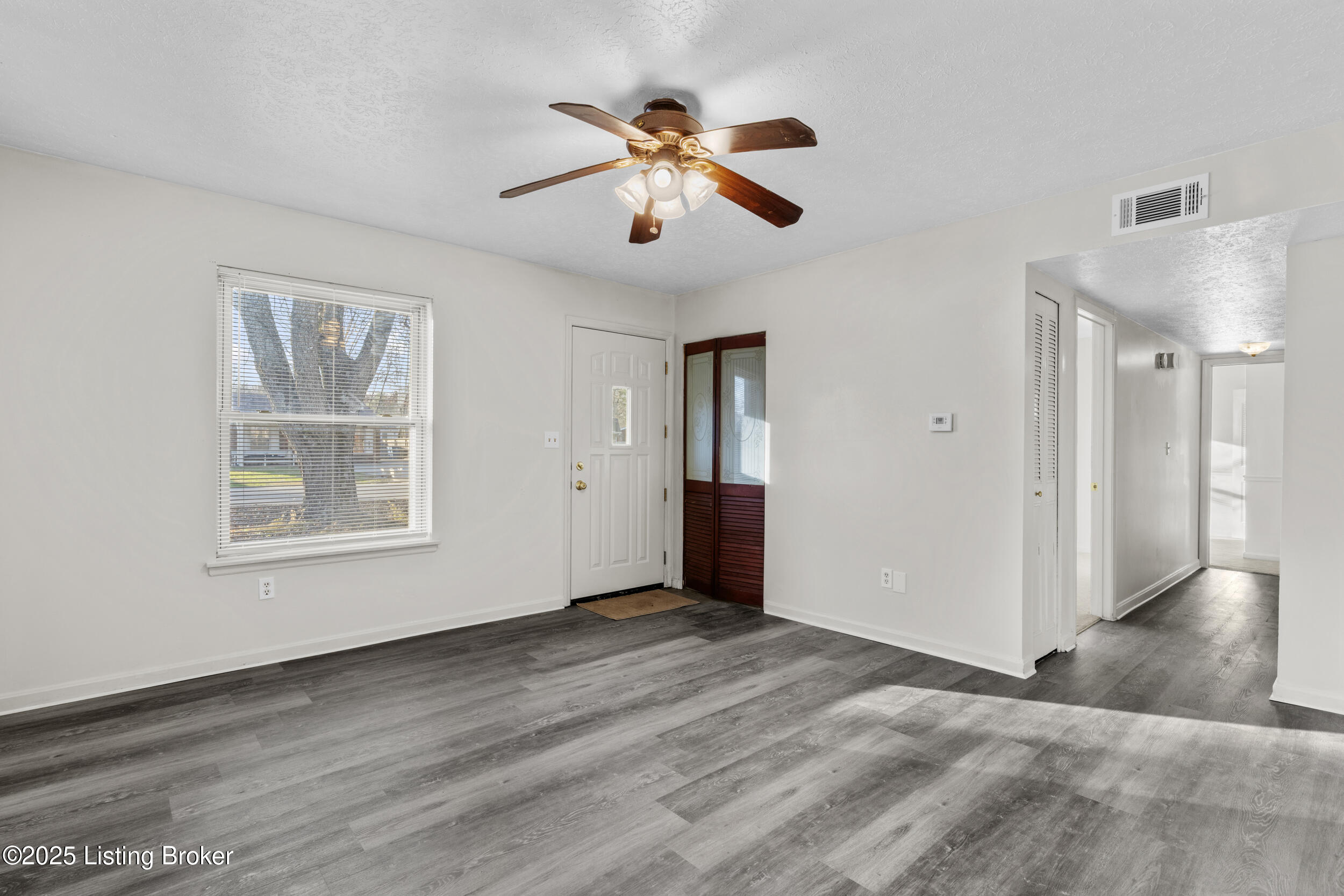 8405 Jan Way