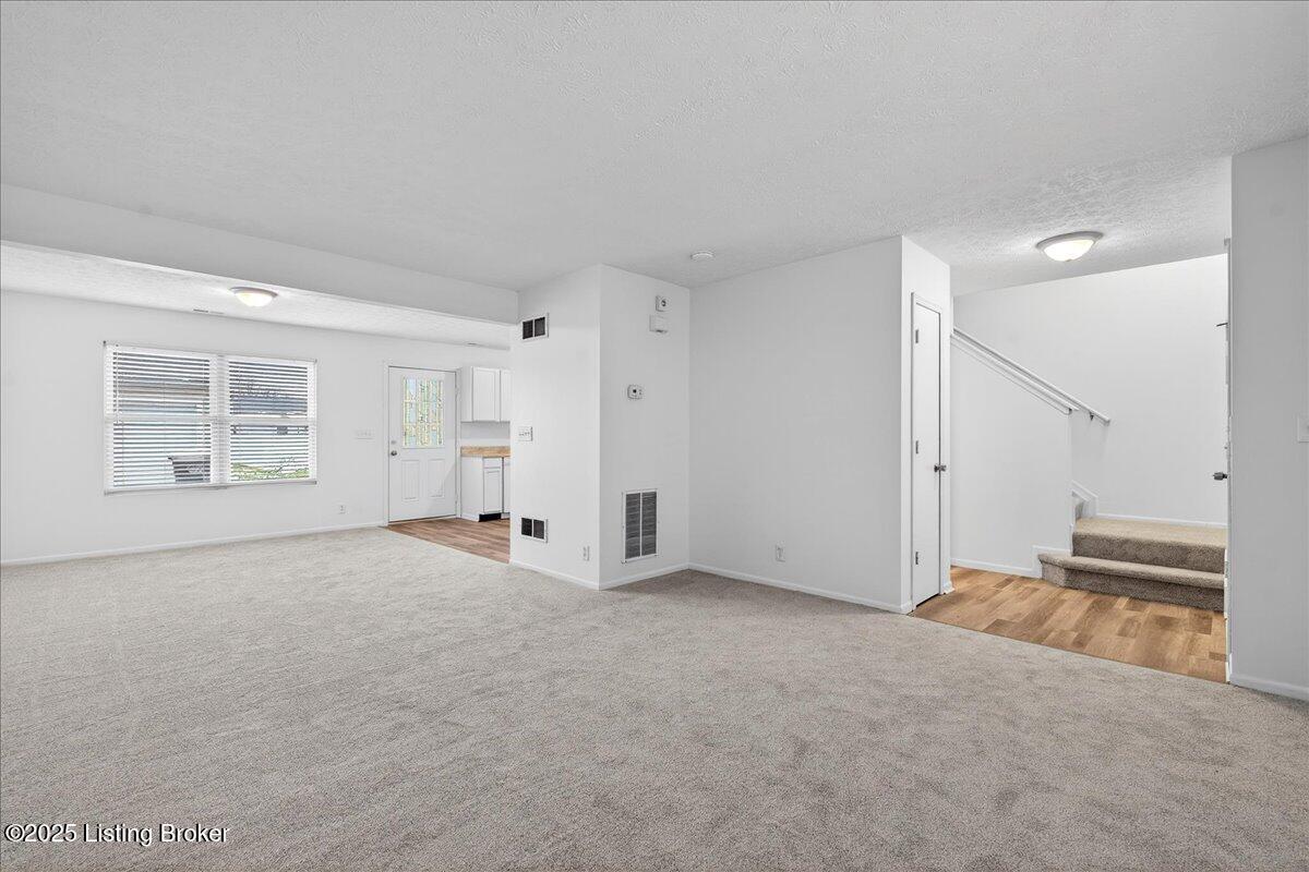 6508 Hunters Creek Blvd