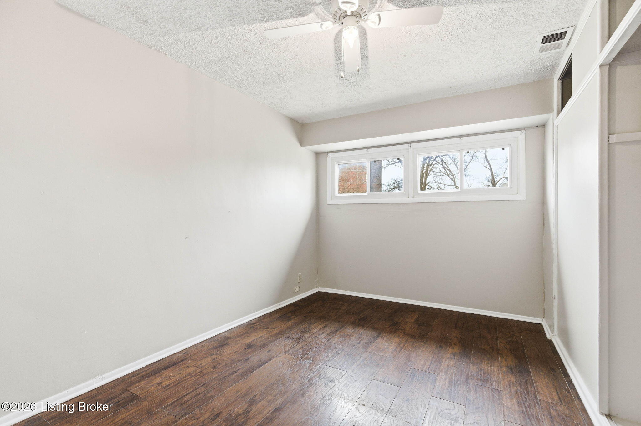 2907 Garey Ln