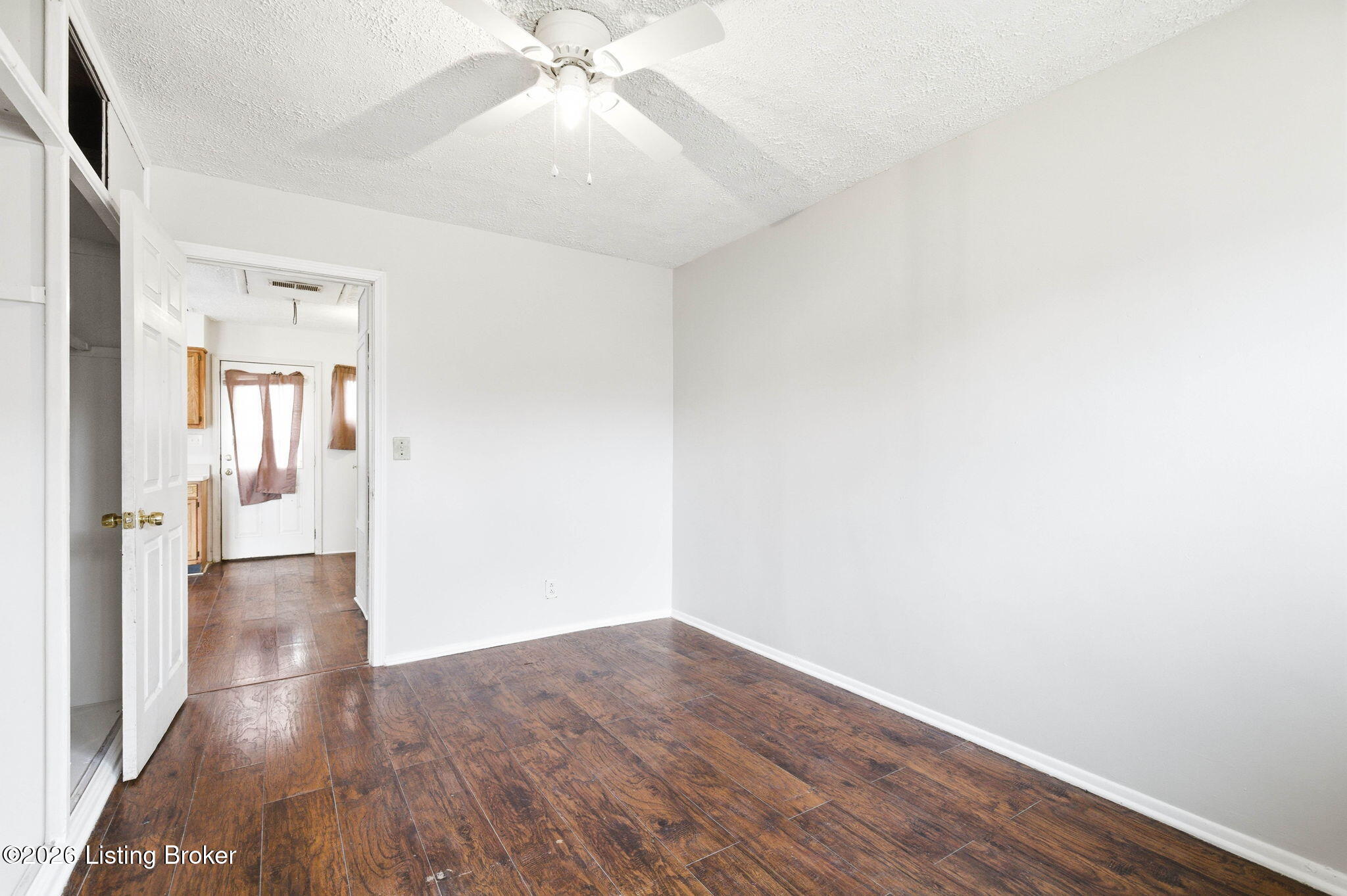 2907 Garey Ln