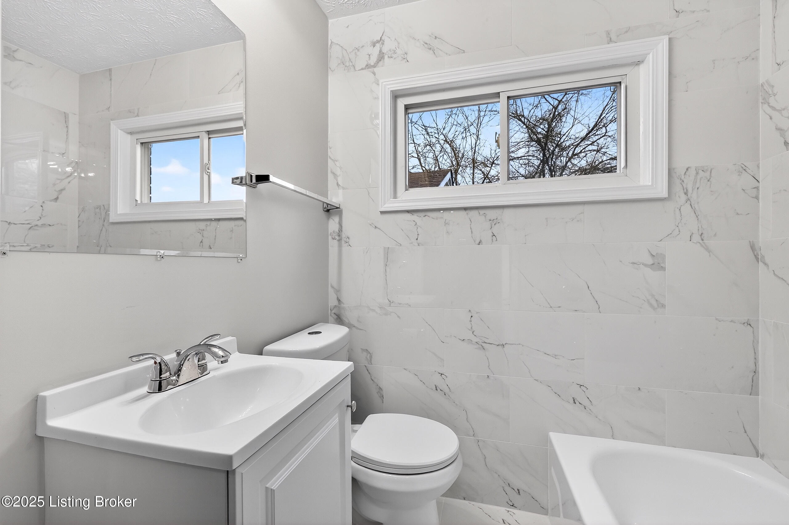 1910 Dixie Garden Dr