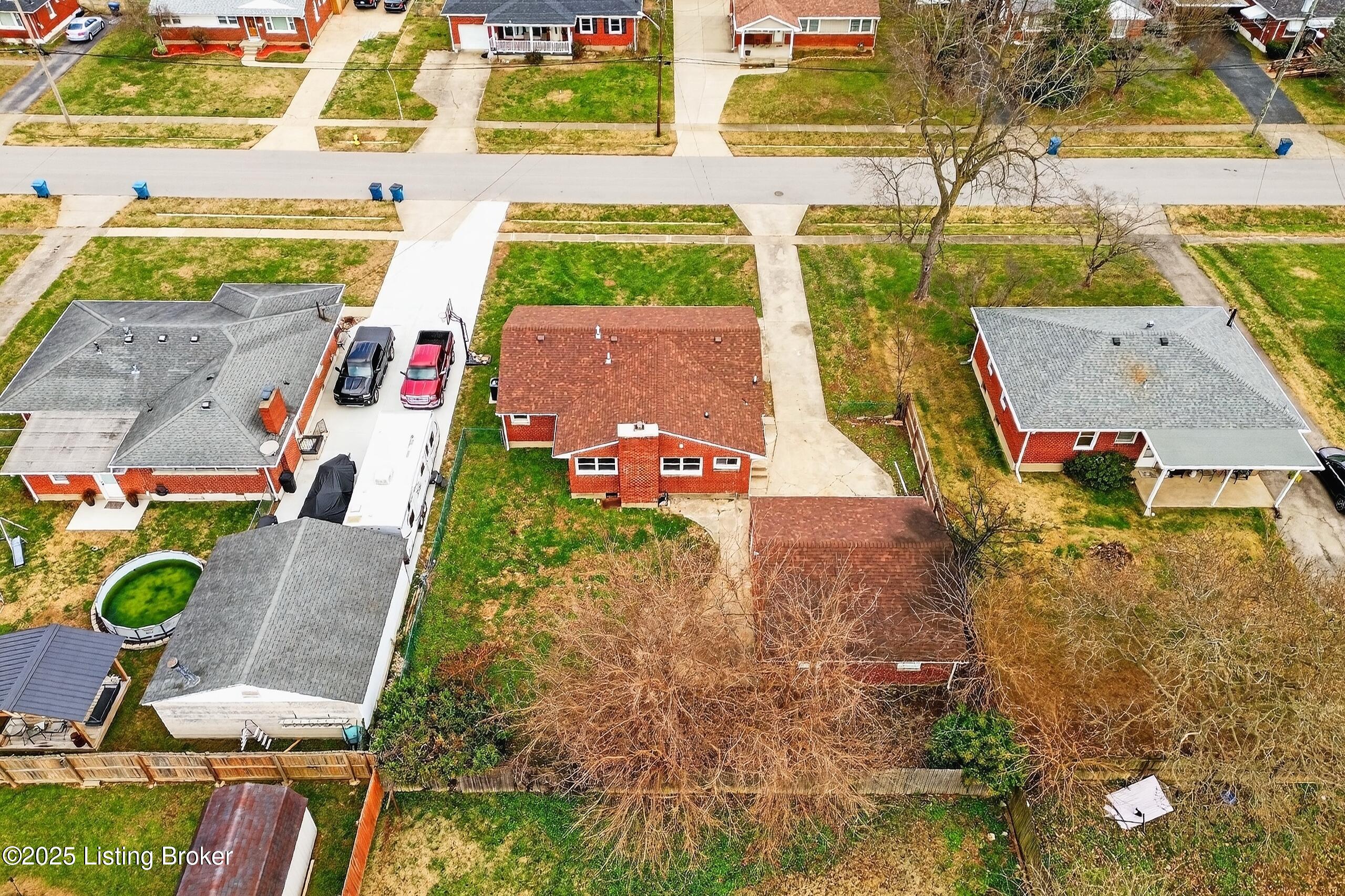 1910 Dixie Garden Dr