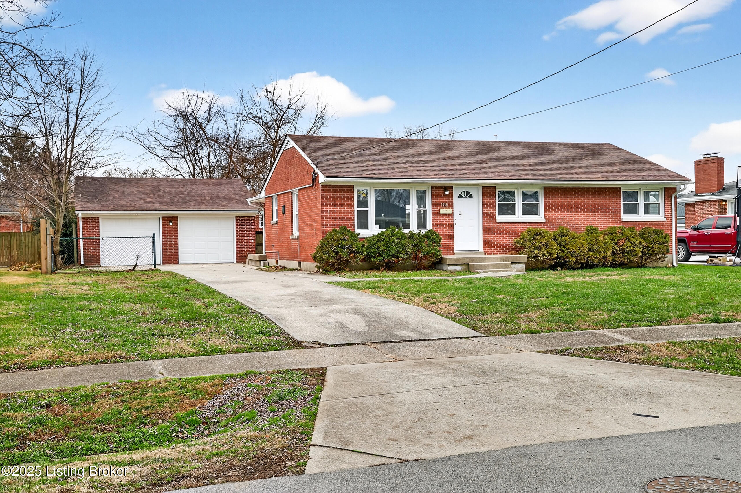 1910 Dixie Garden Dr