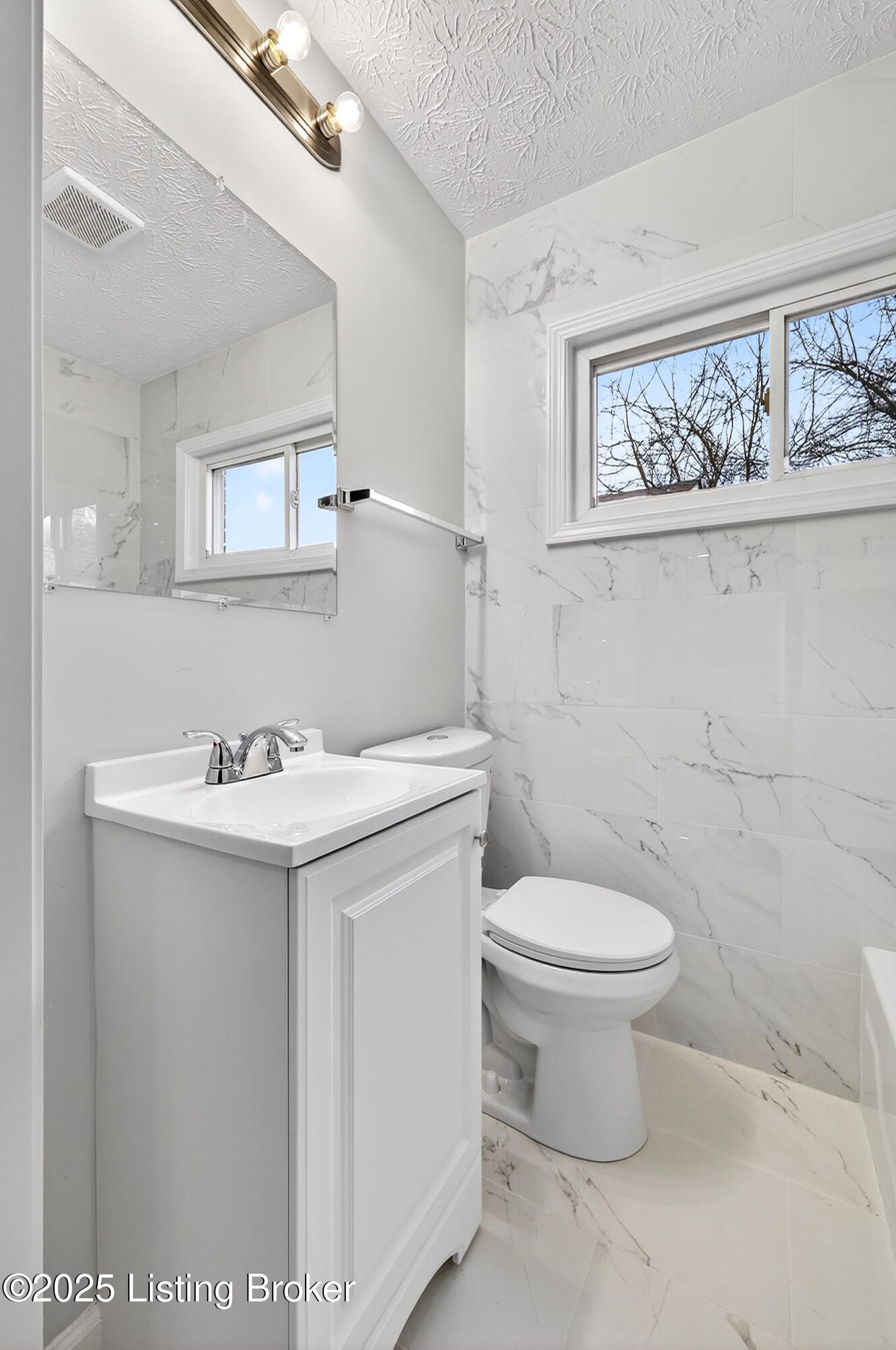 1910 Dixie Garden Dr