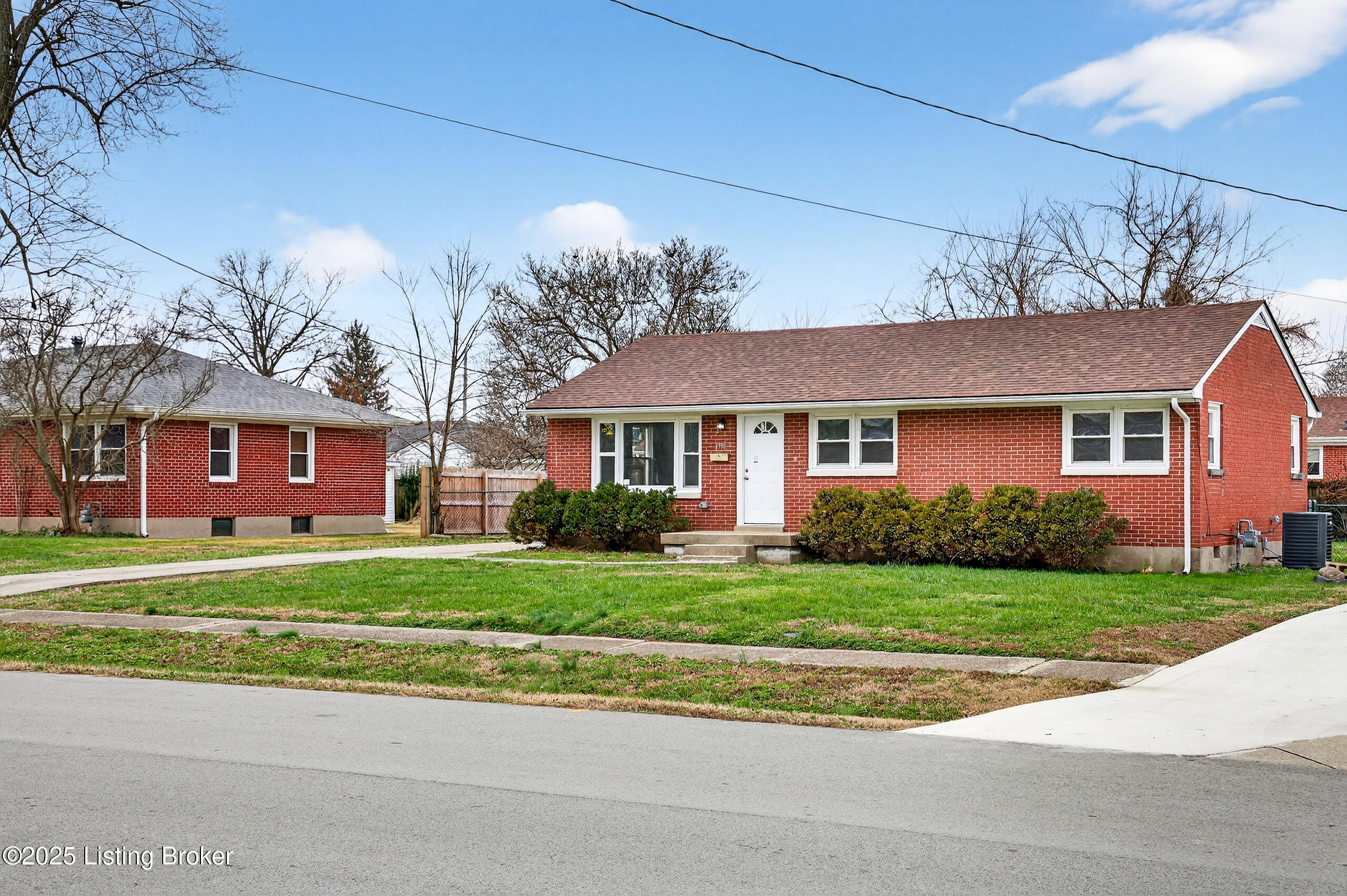 1910 Dixie Garden Dr