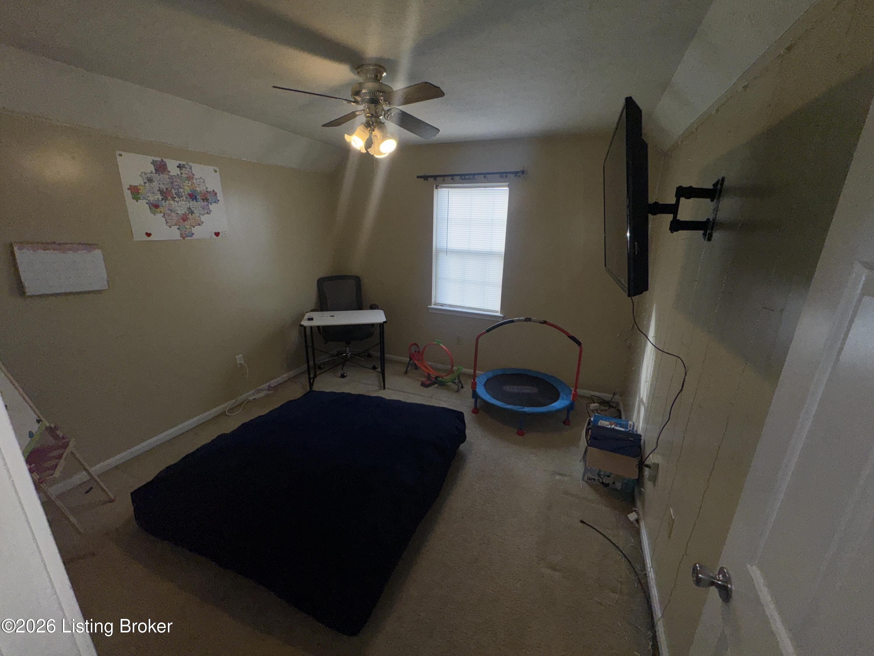 5911 Midnight Ln