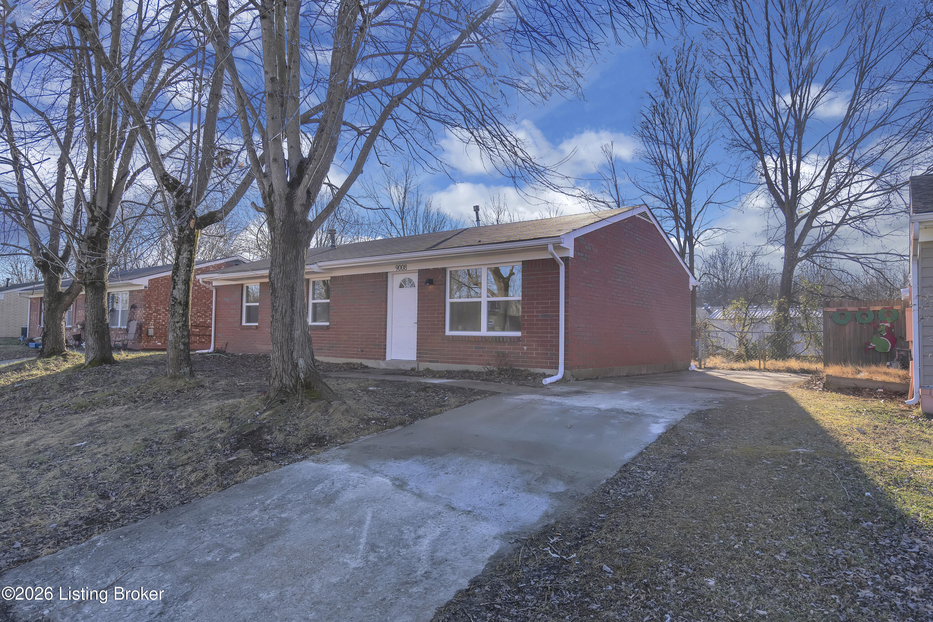9008 Willowcreek Dr