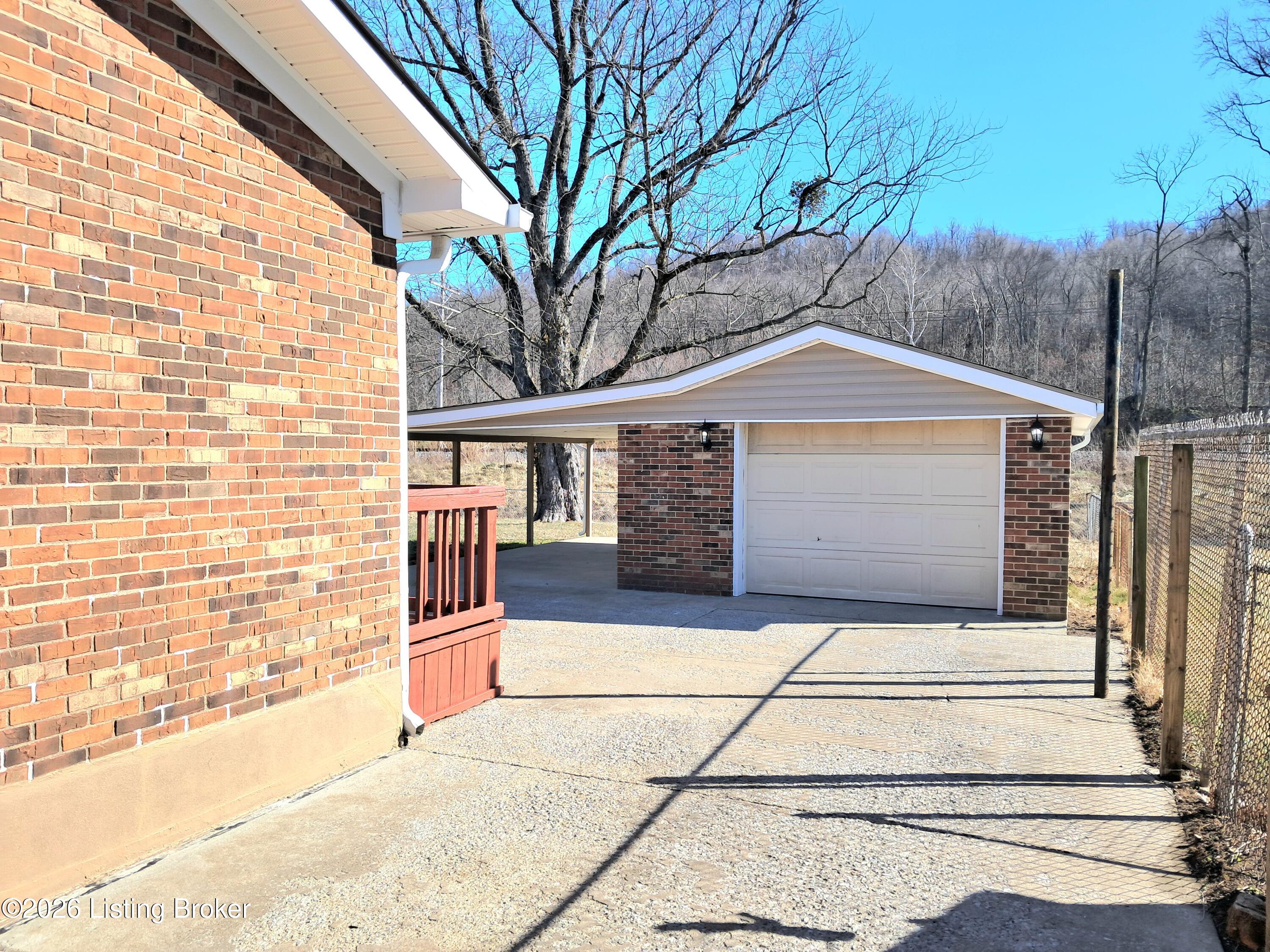 5013 Invicta Dr