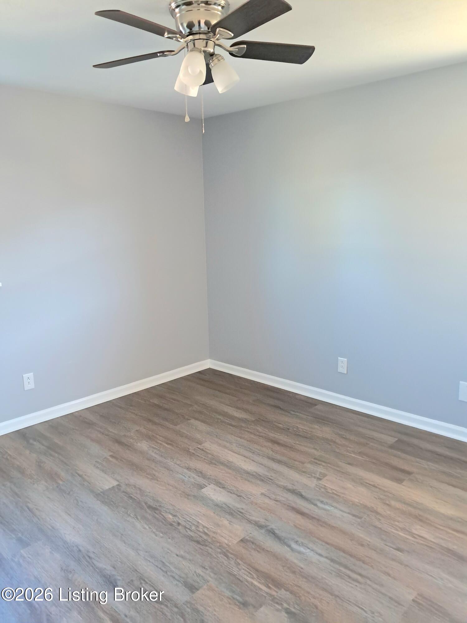 5013 Invicta Dr