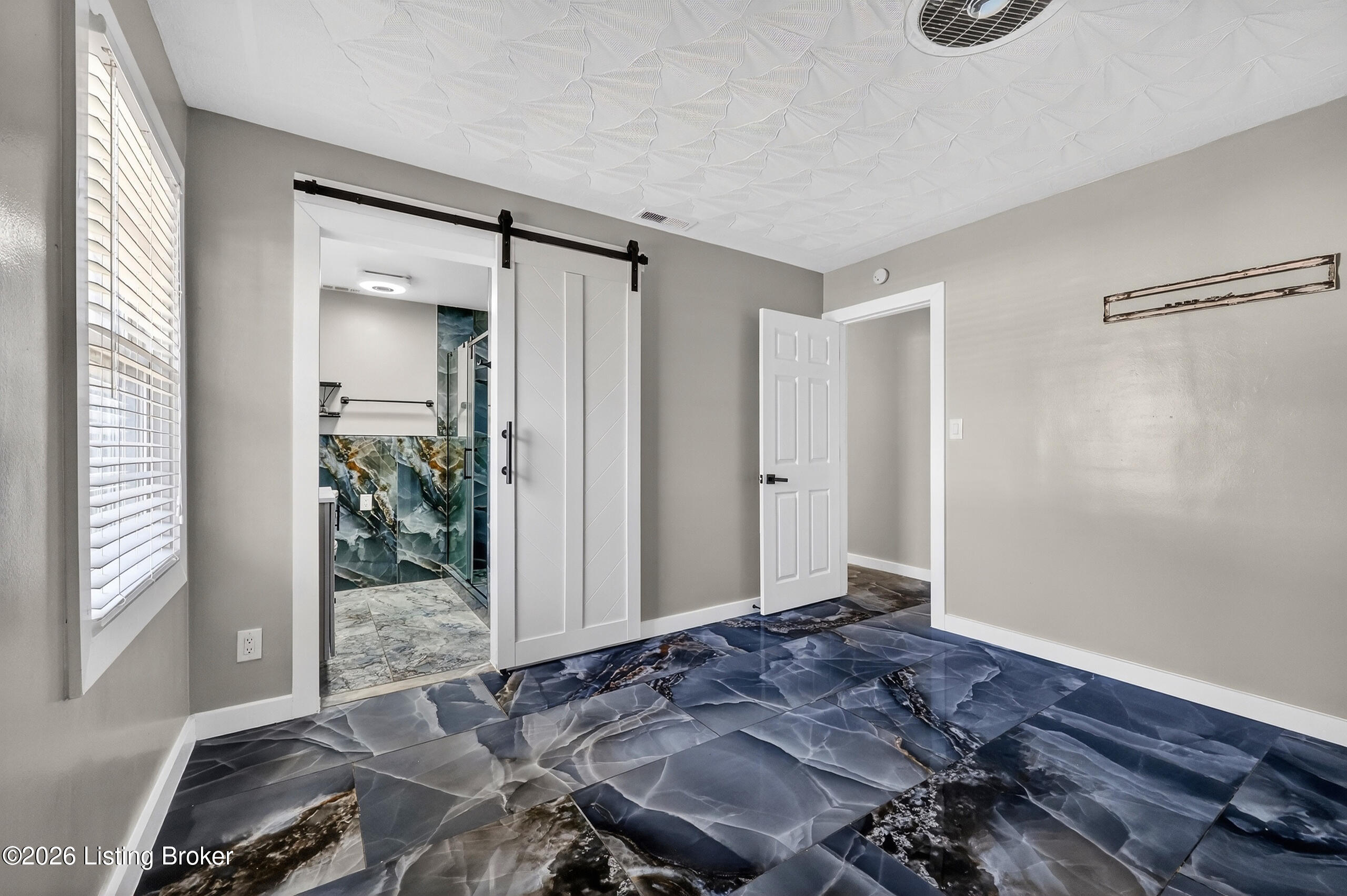 3705 S South Park Rd