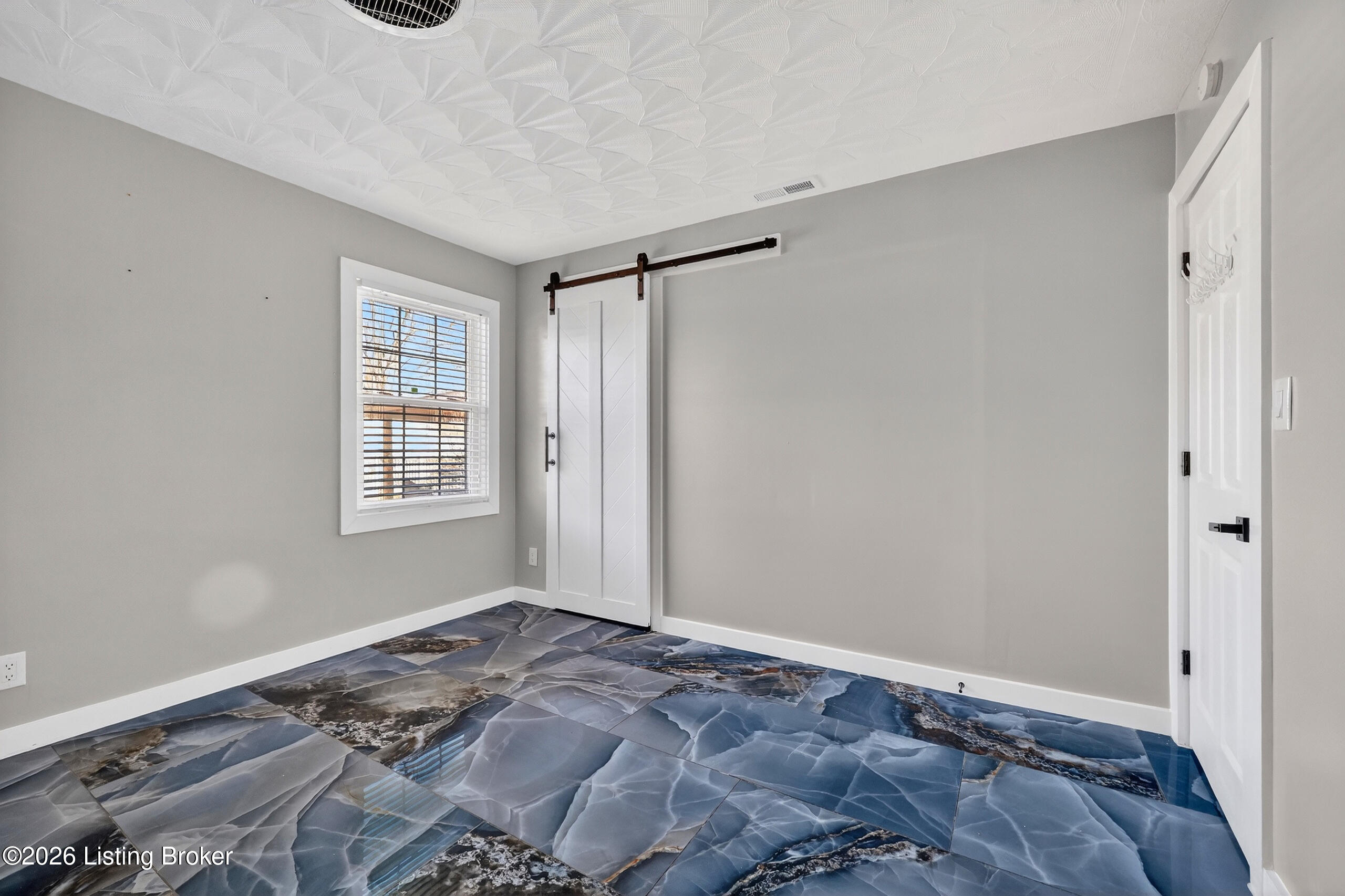 3705 S South Park Rd