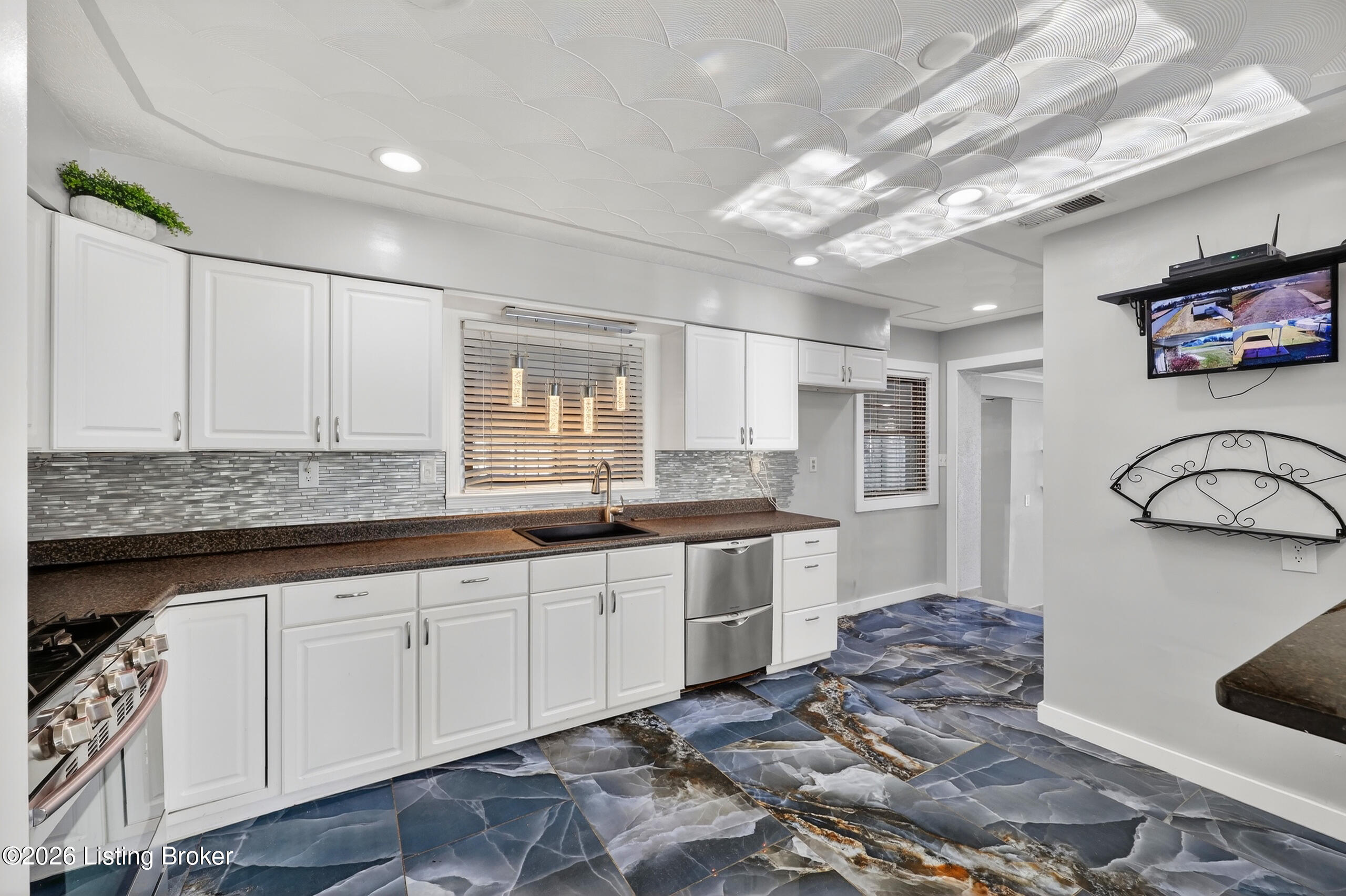 3705 S South Park Rd