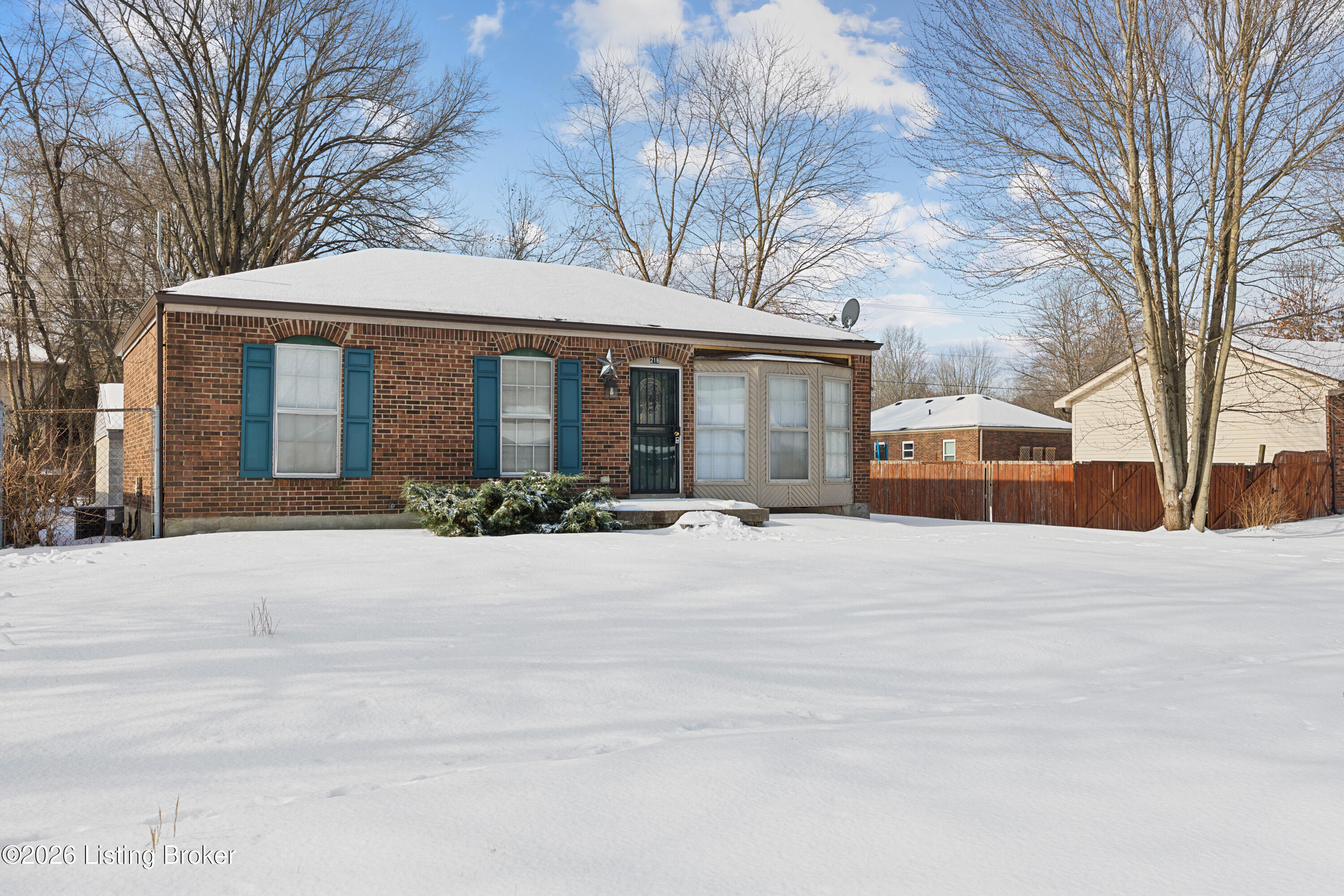 218 Glissade Dr